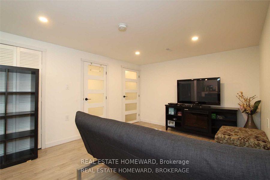 Photo 21 of 4 Warvet Crescent, Toronto, O'Connor-Parkview — HOMEH