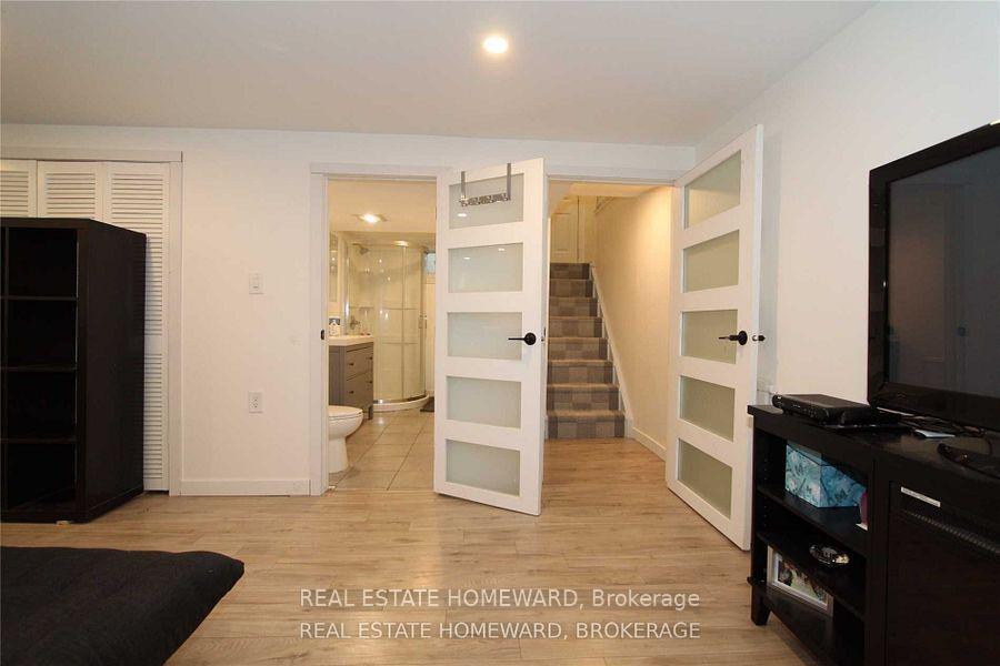 Photo 22 of 4 Warvet Crescent, Toronto, O'Connor-Parkview — HOMEH