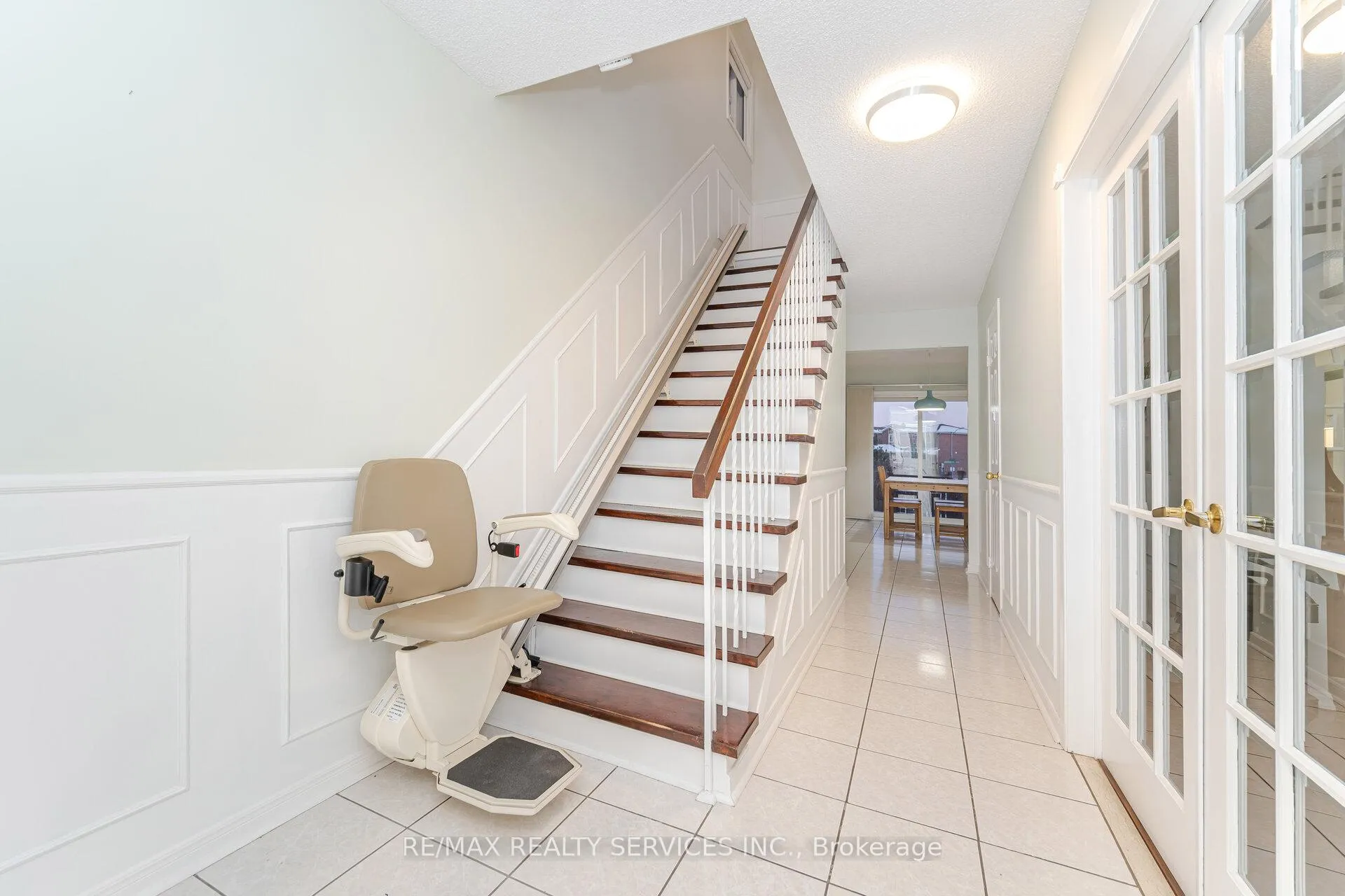 Photo 9 of 93 Wildercroft Avenue, Brampton, Brampton North — HOMEH