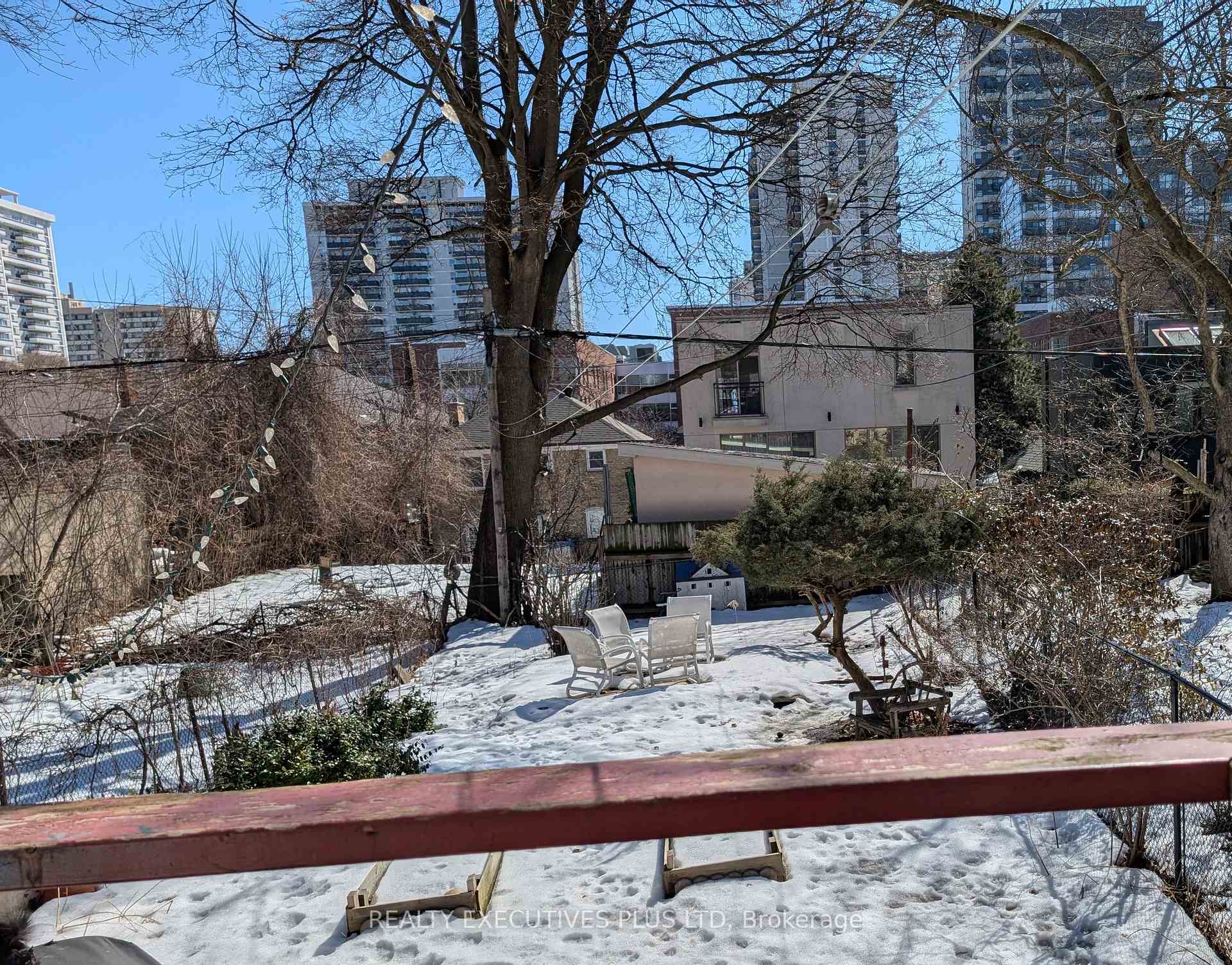 Photo 3 of 85 Belsize Drive, Toronto, Mount Pleasant West — HOMEH