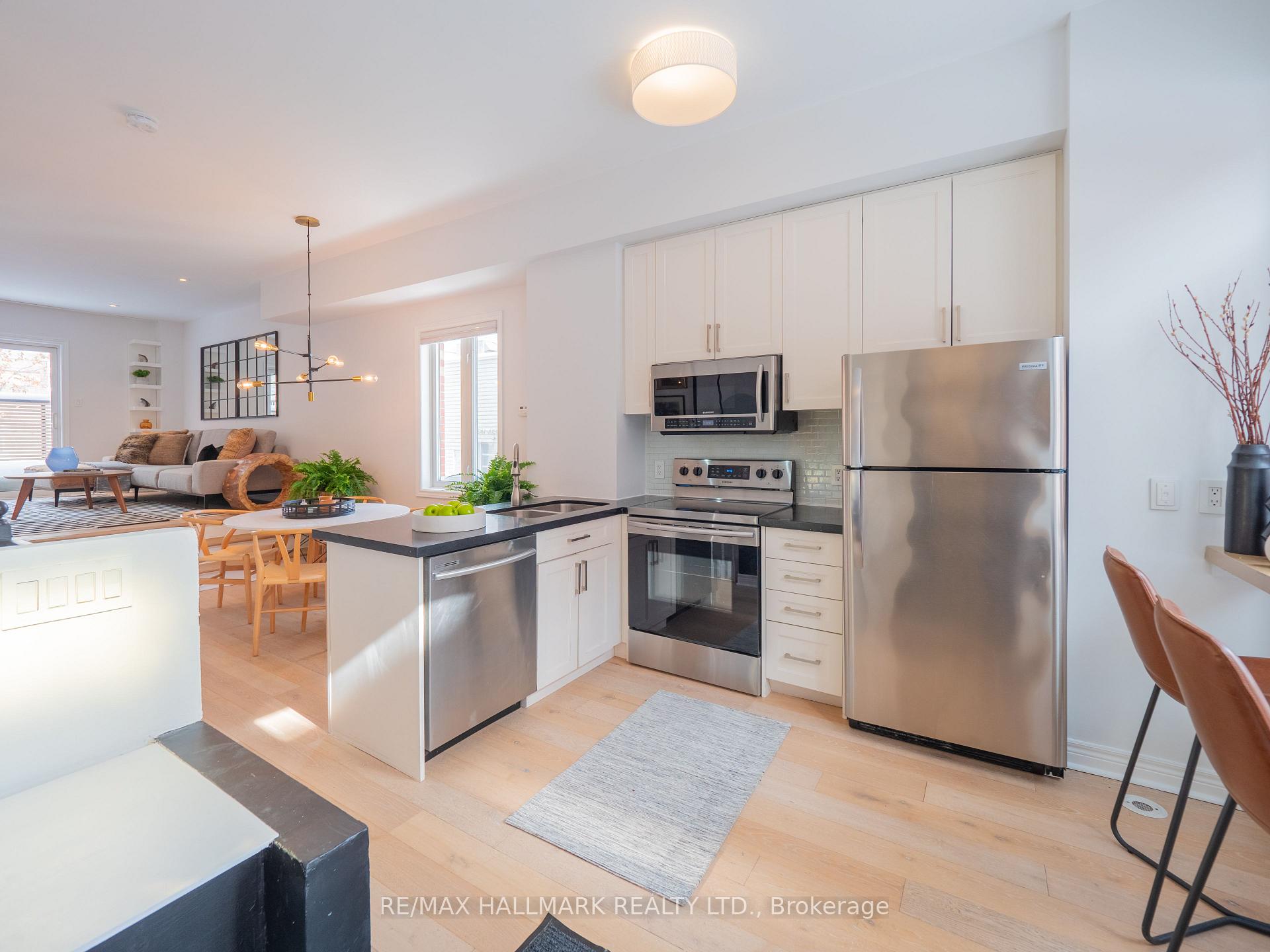 Photo 5 of 16 Old Primrose Lane, Toronto, Regent Park — HOMEH