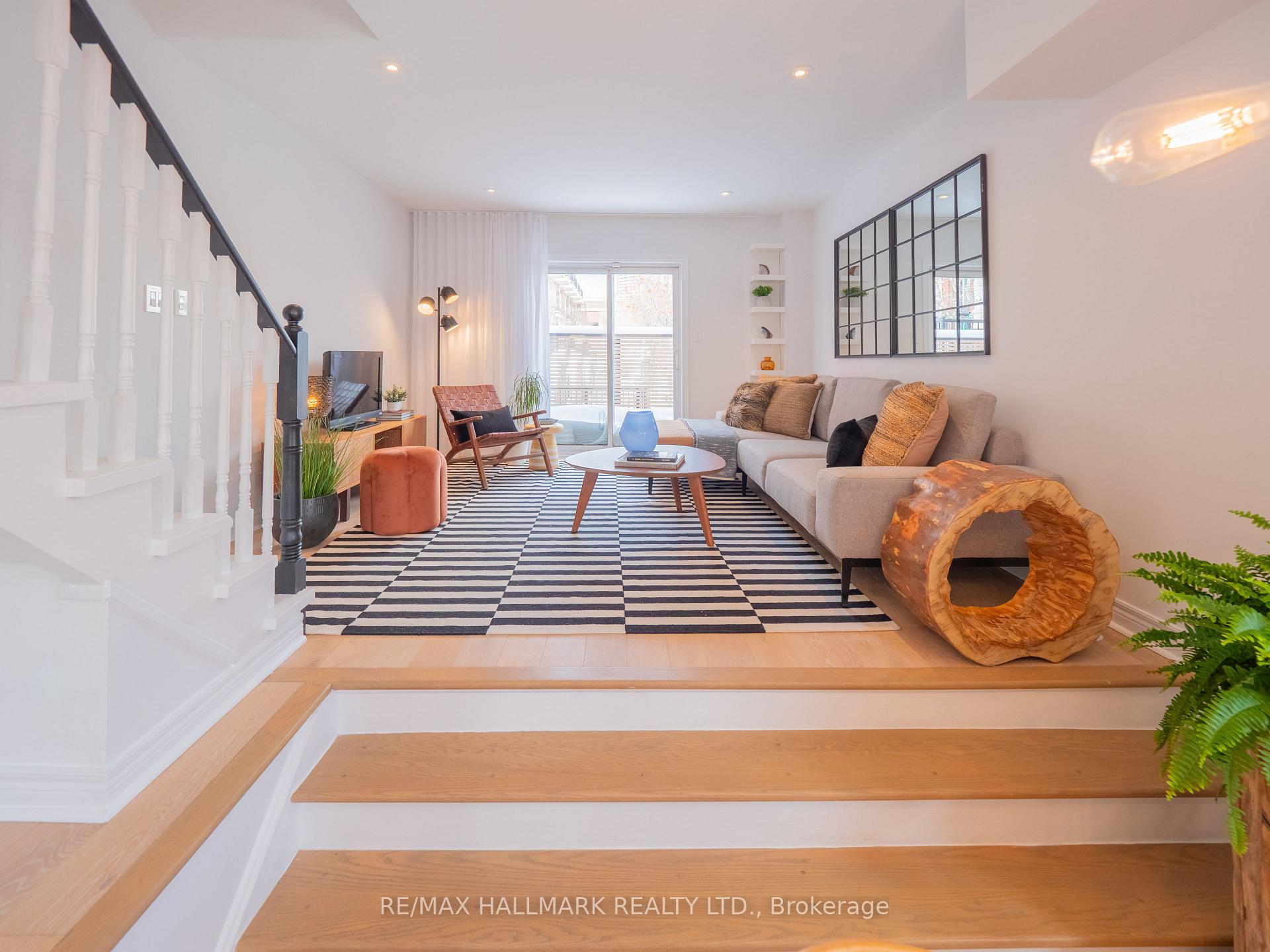 Photo 12 of 16 Old Primrose Lane, Toronto, Regent Park — HOMEH