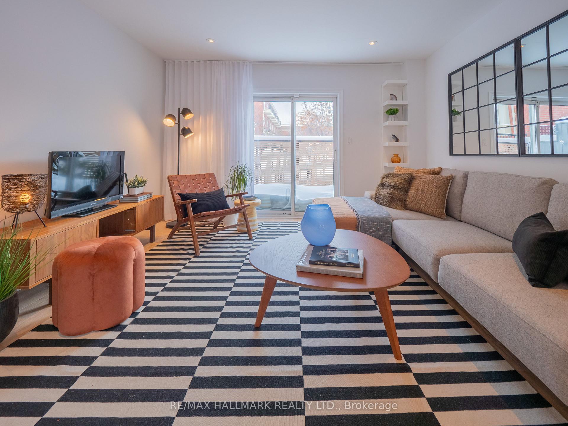 Photo 13 of 16 Old Primrose Lane, Toronto, Regent Park — HOMEH