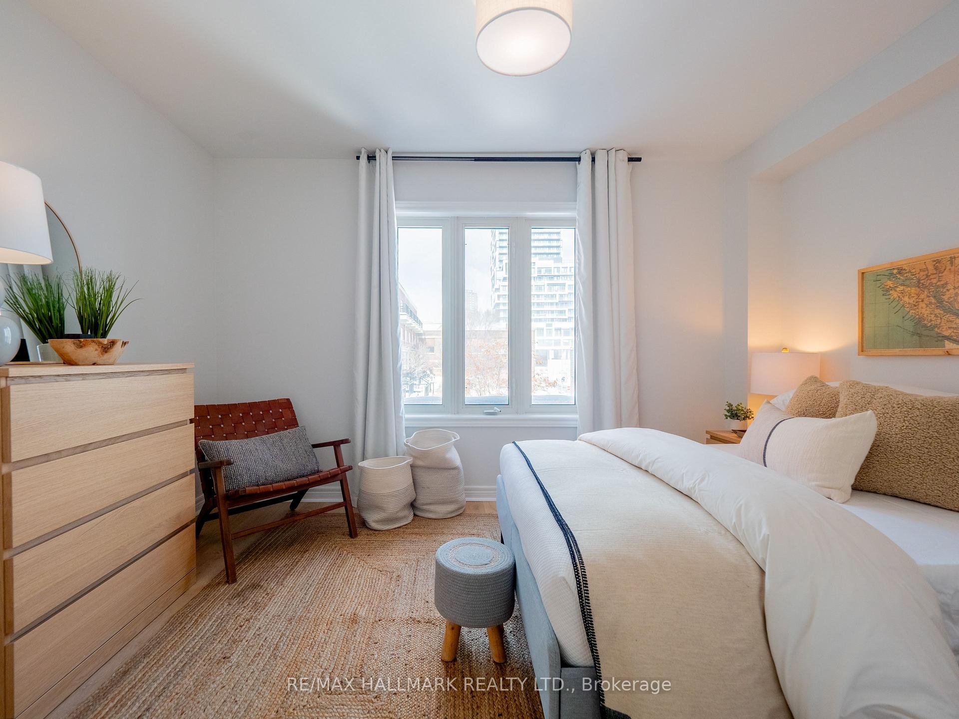 Photo 20 of 16 Old Primrose Lane, Toronto, Regent Park — HOMEH