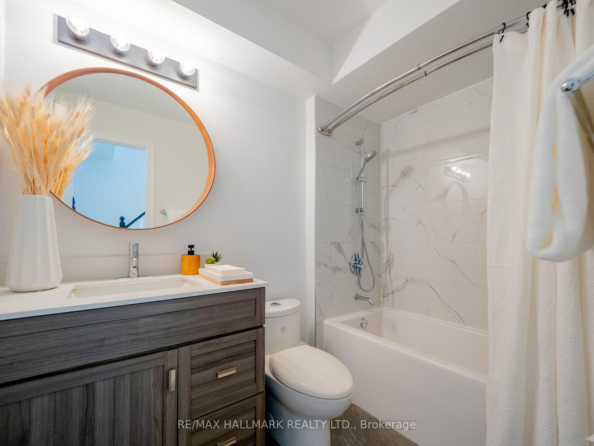 Photo 22 of 16 Old Primrose Lane, Toronto, Regent Park — HOMEH