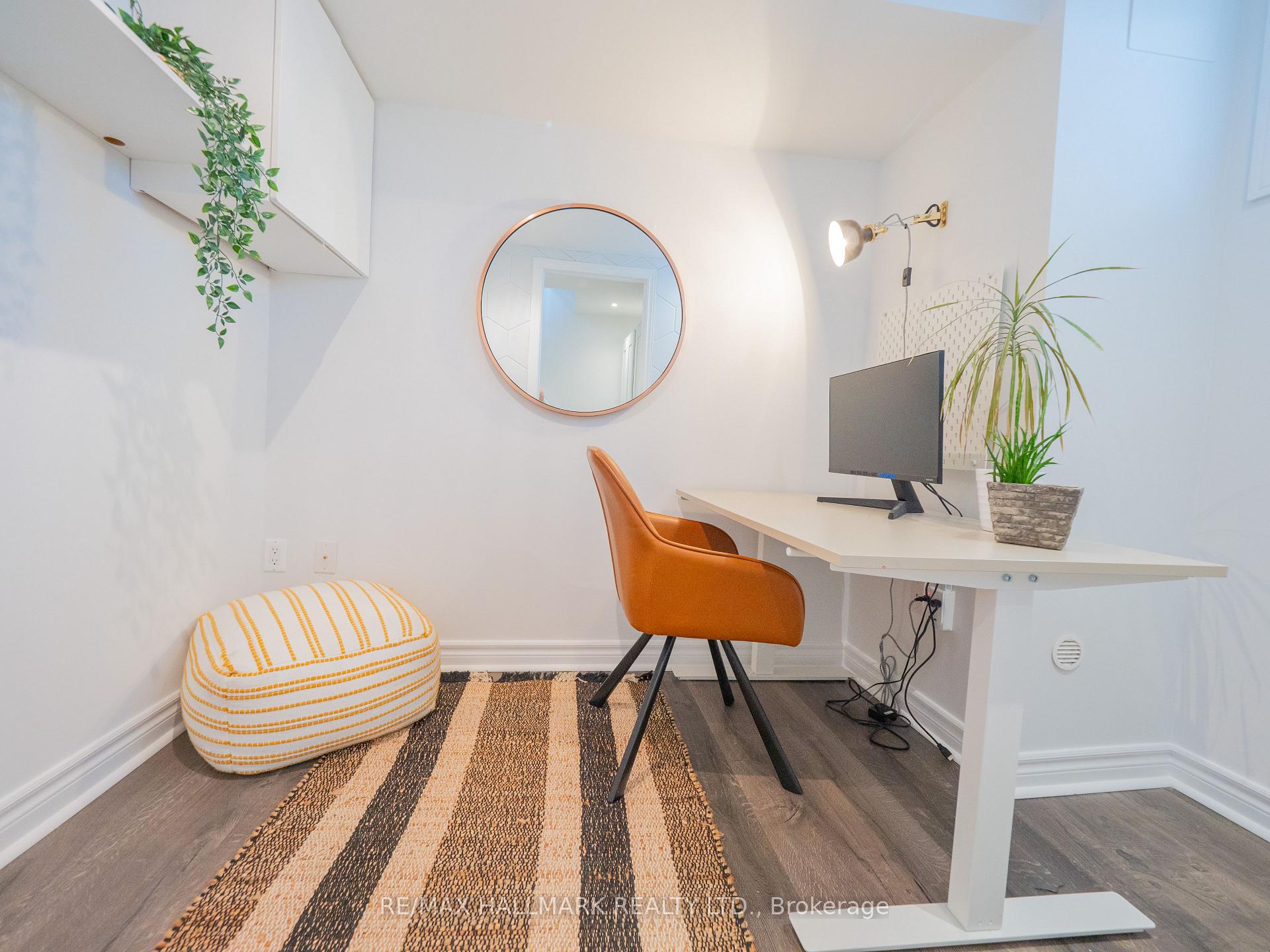 Photo 32 of 16 Old Primrose Lane, Toronto, Regent Park — HOMEH