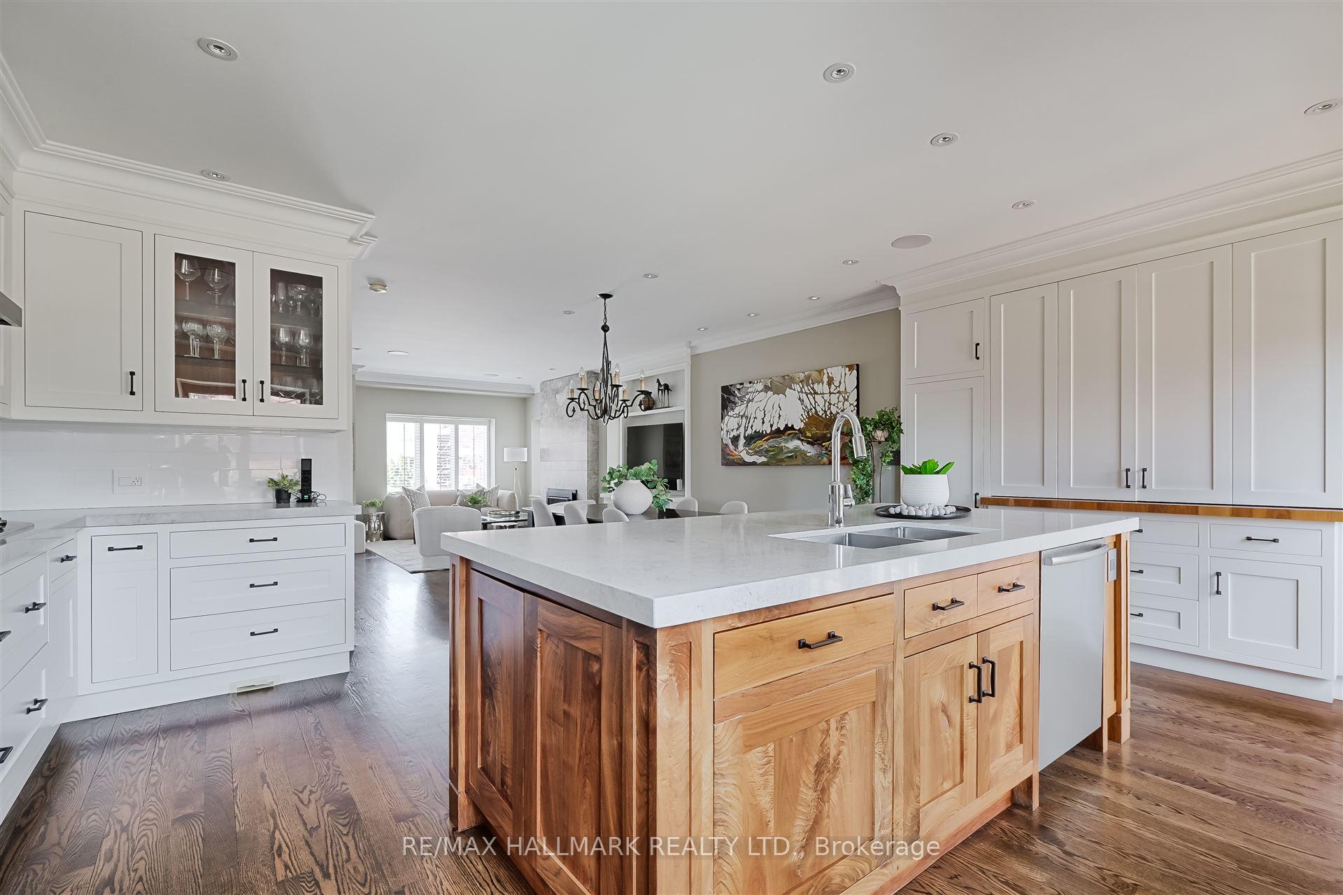 Photo 17 of 89 Donegall Drive, Toronto, Leaside — HOMEH