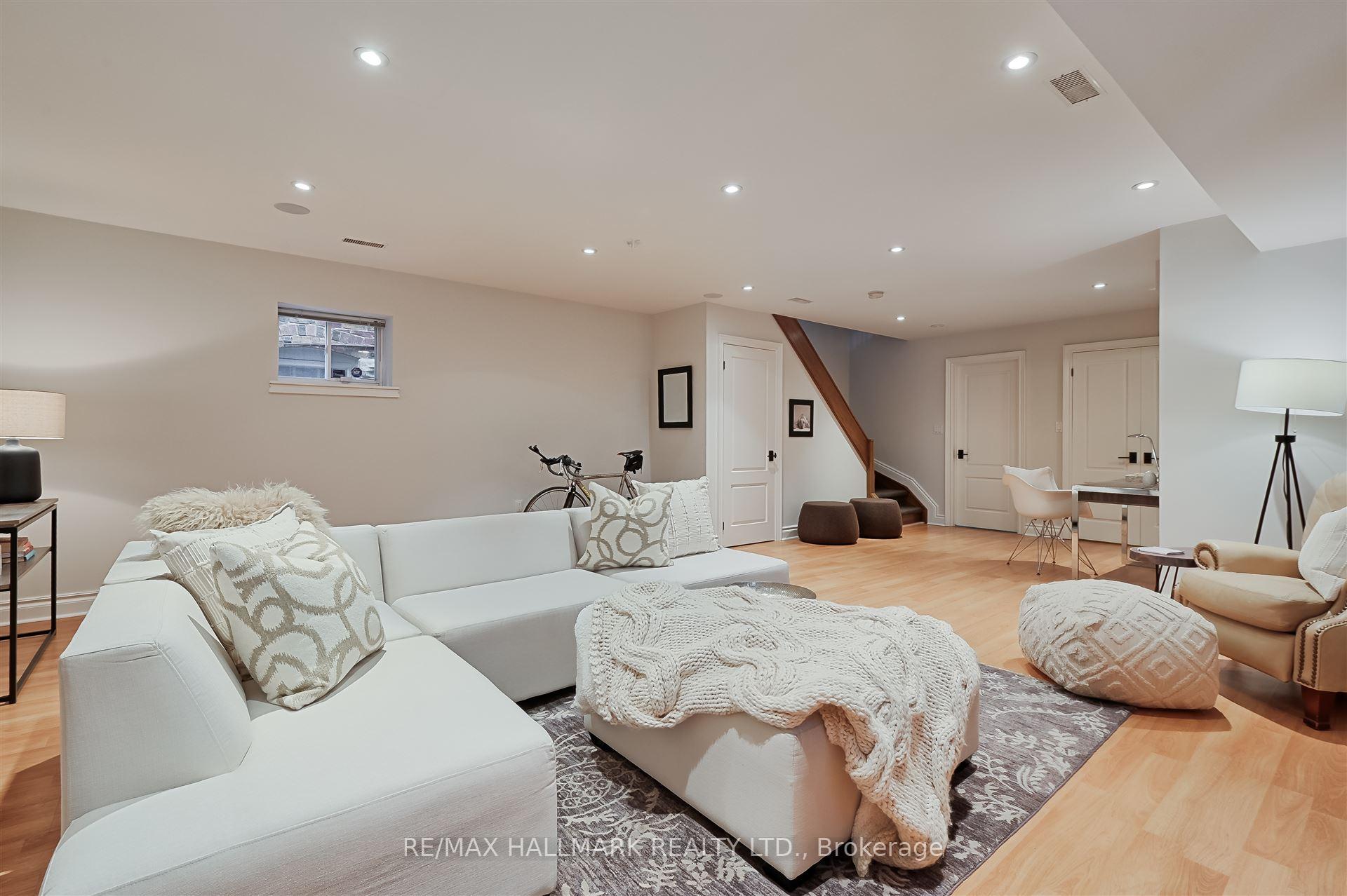 Photo 32 of 89 Donegall Drive, Toronto, Leaside — HOMEH