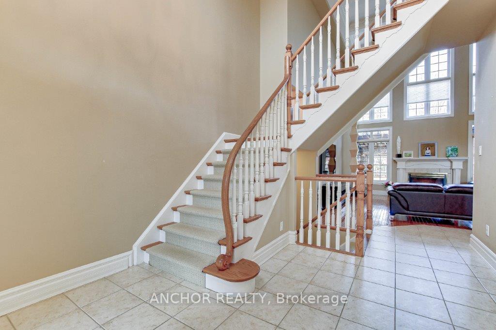 Photo 2 of 51 Pinehurst Drive W, Thames Centre, Dorchester — HOMEH