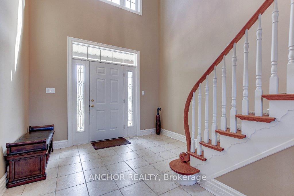 Photo 3 of 51 Pinehurst Drive W, Thames Centre, Dorchester — HOMEH