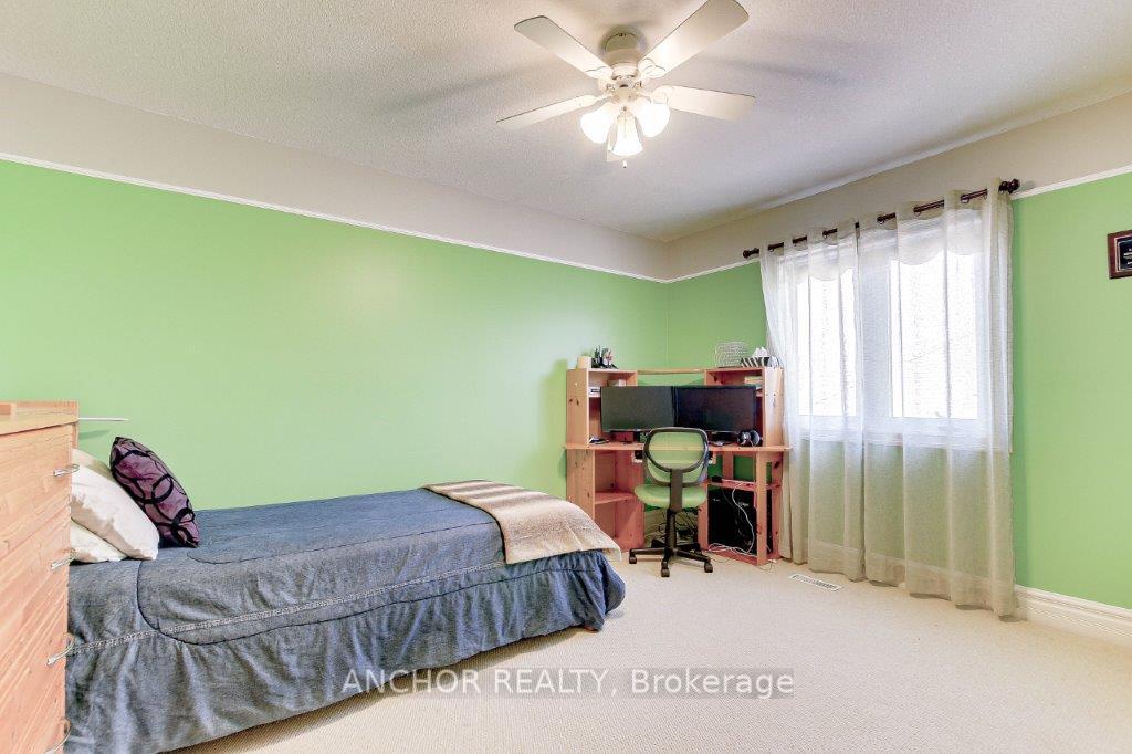 Photo 23 of 51 Pinehurst Drive W, Thames Centre, Dorchester — HOMEH