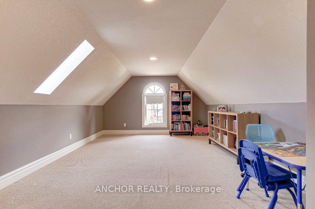 Photo 24 of 51 Pinehurst Drive W, Thames Centre, Dorchester — HOMEH