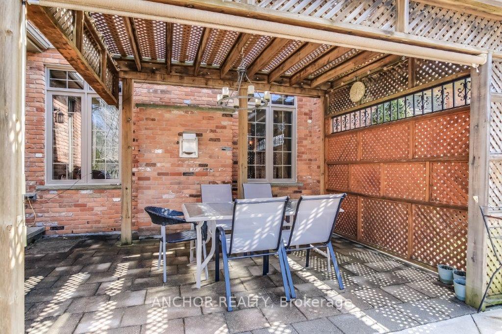 Photo 35 of 51 Pinehurst Drive W, Thames Centre, Dorchester — HOMEH