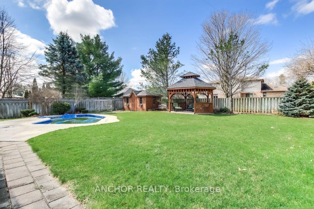 Photo 36 of 51 Pinehurst Drive W, Thames Centre, Dorchester — HOMEH
