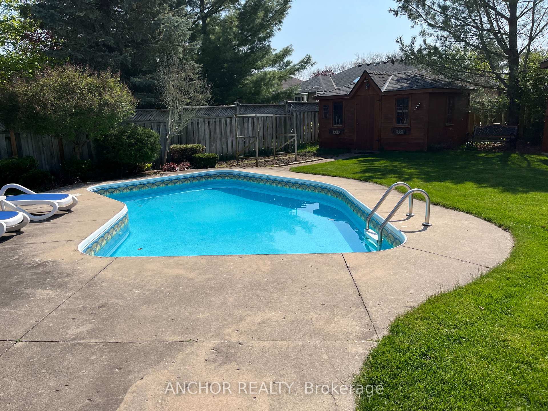 Photo 40 of 51 Pinehurst Drive W, Thames Centre, Dorchester — HOMEH