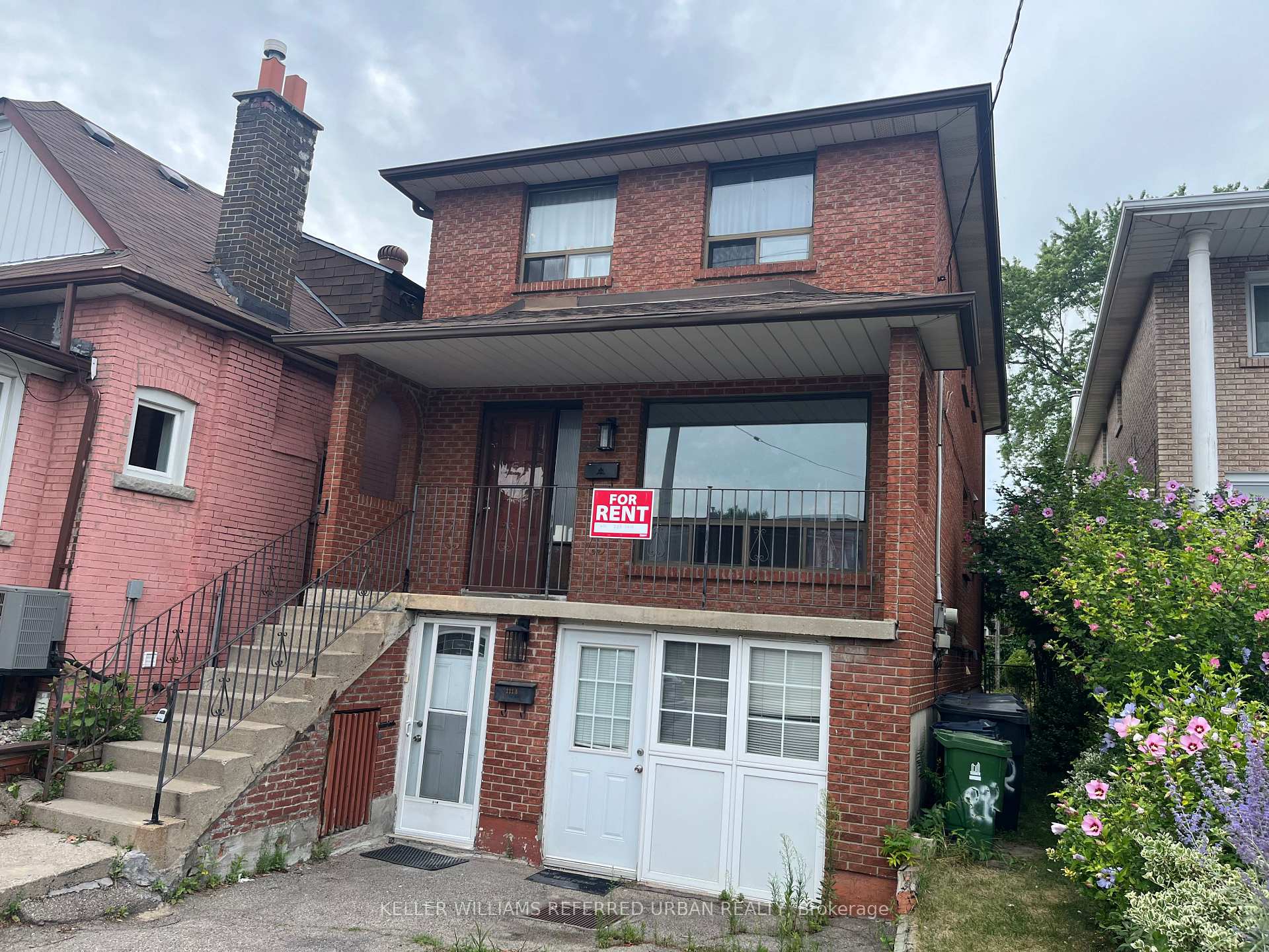 Front of Unit Main, 222 Mortimer Avenue