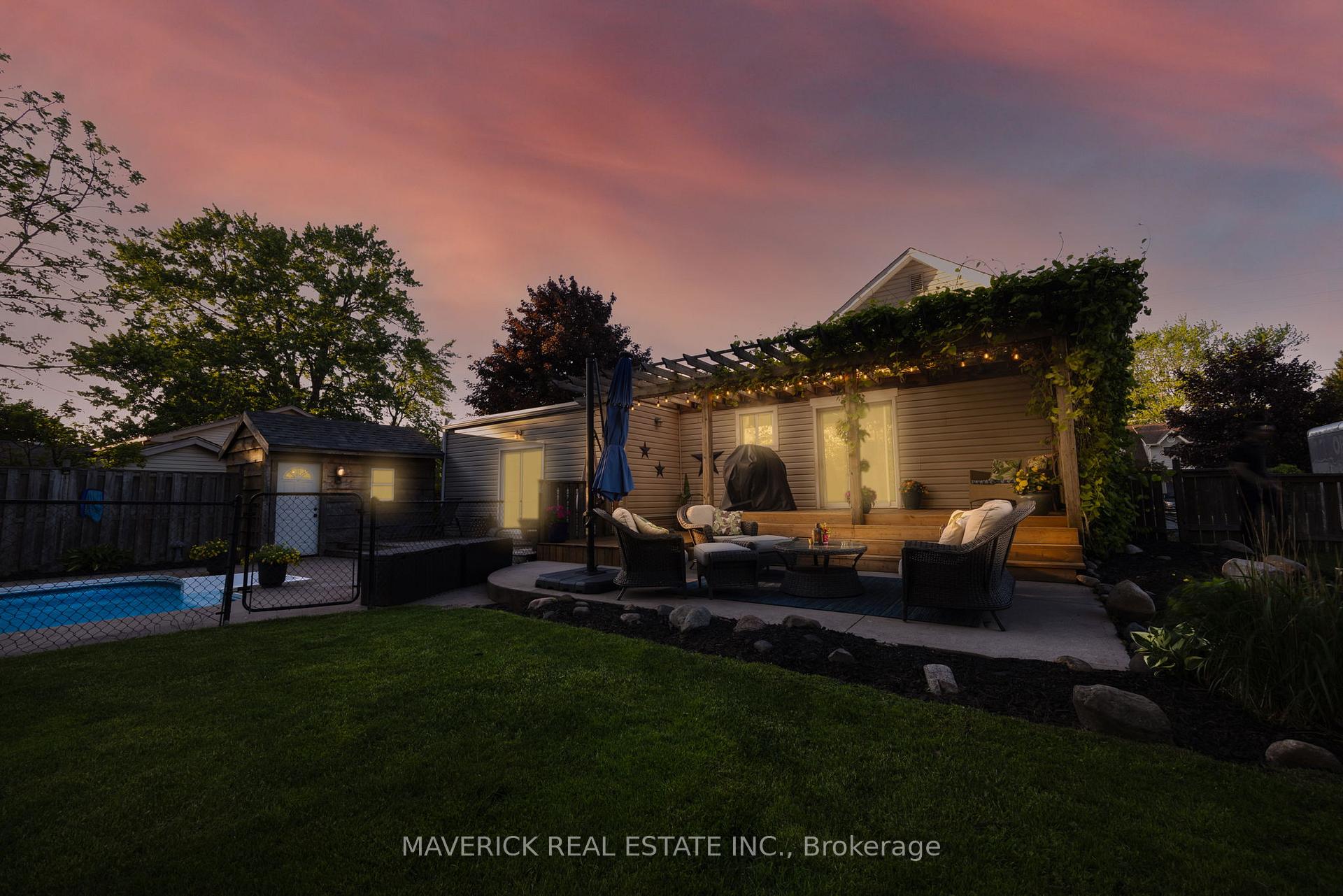 Photo 13 of 22371 Adelaide Road, Strathroy-Caradoc, Mount Brydges — HOMEH