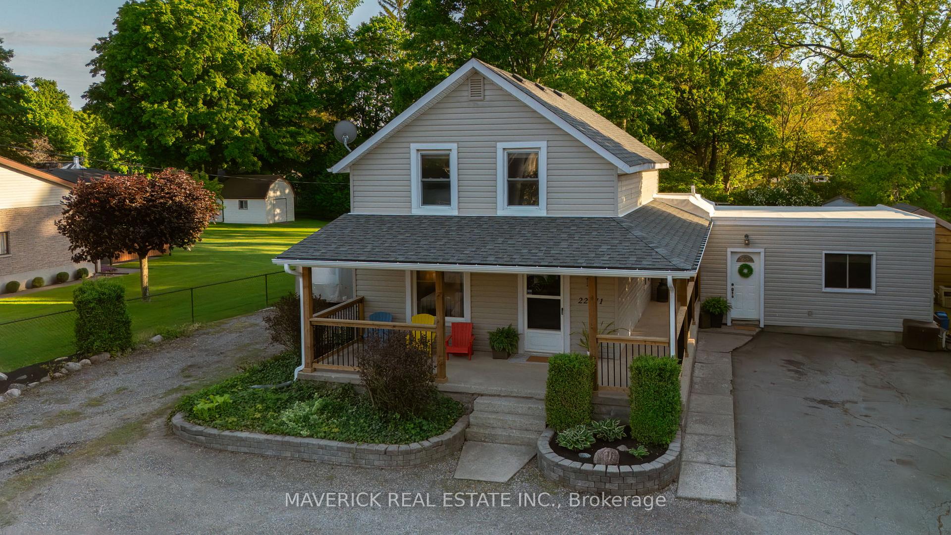 Photo 14 of 22371 Adelaide Road, Strathroy-Caradoc, Mount Brydges — HOMEH