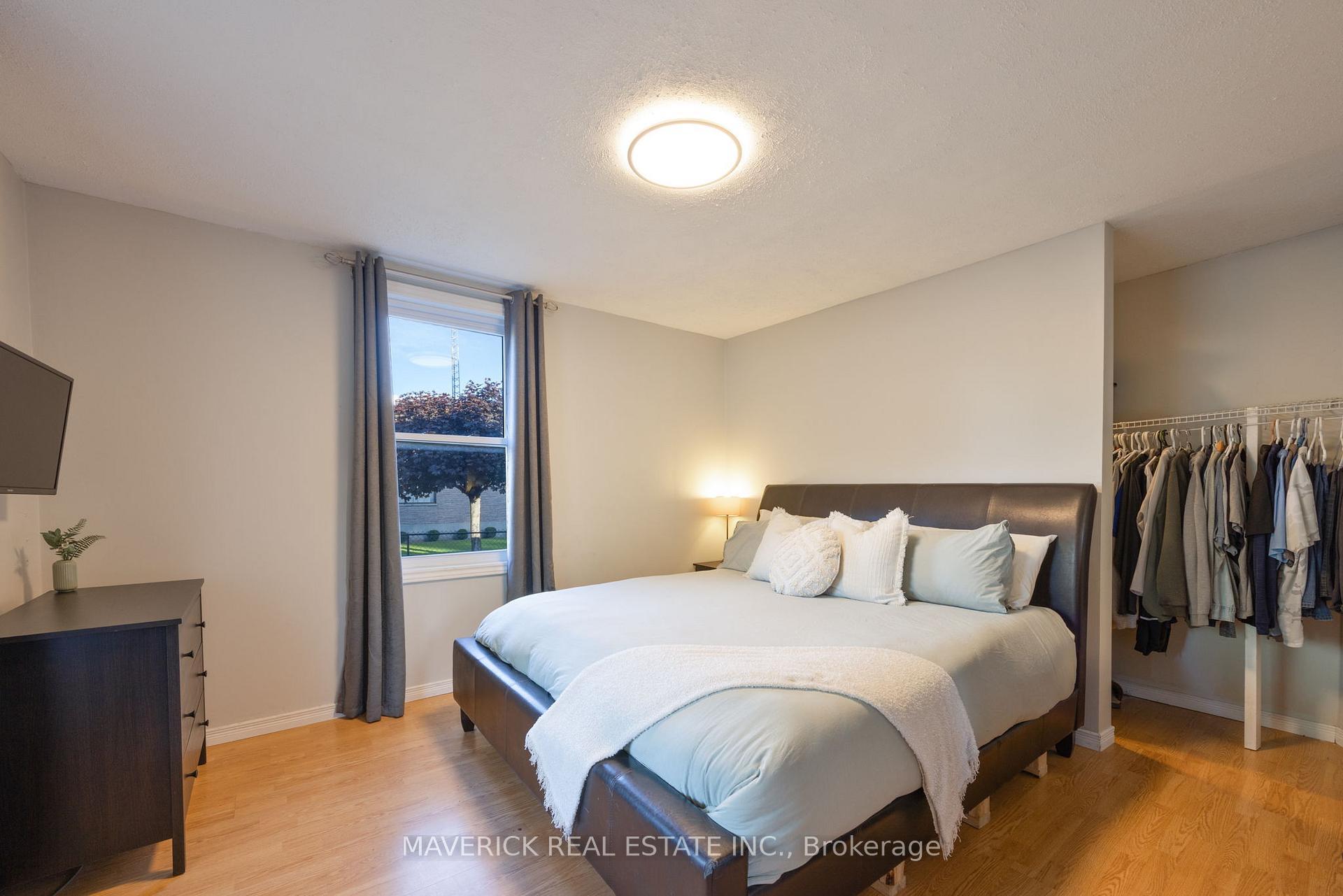 Photo 18 of 22371 Adelaide Road, Strathroy-Caradoc, Mount Brydges — HOMEH