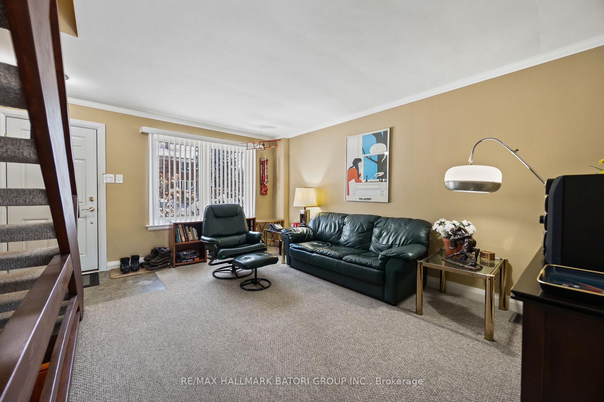 Photo 4 of 20 Rowley Avenue, Toronto, Mount Pleasant East — HOMEH