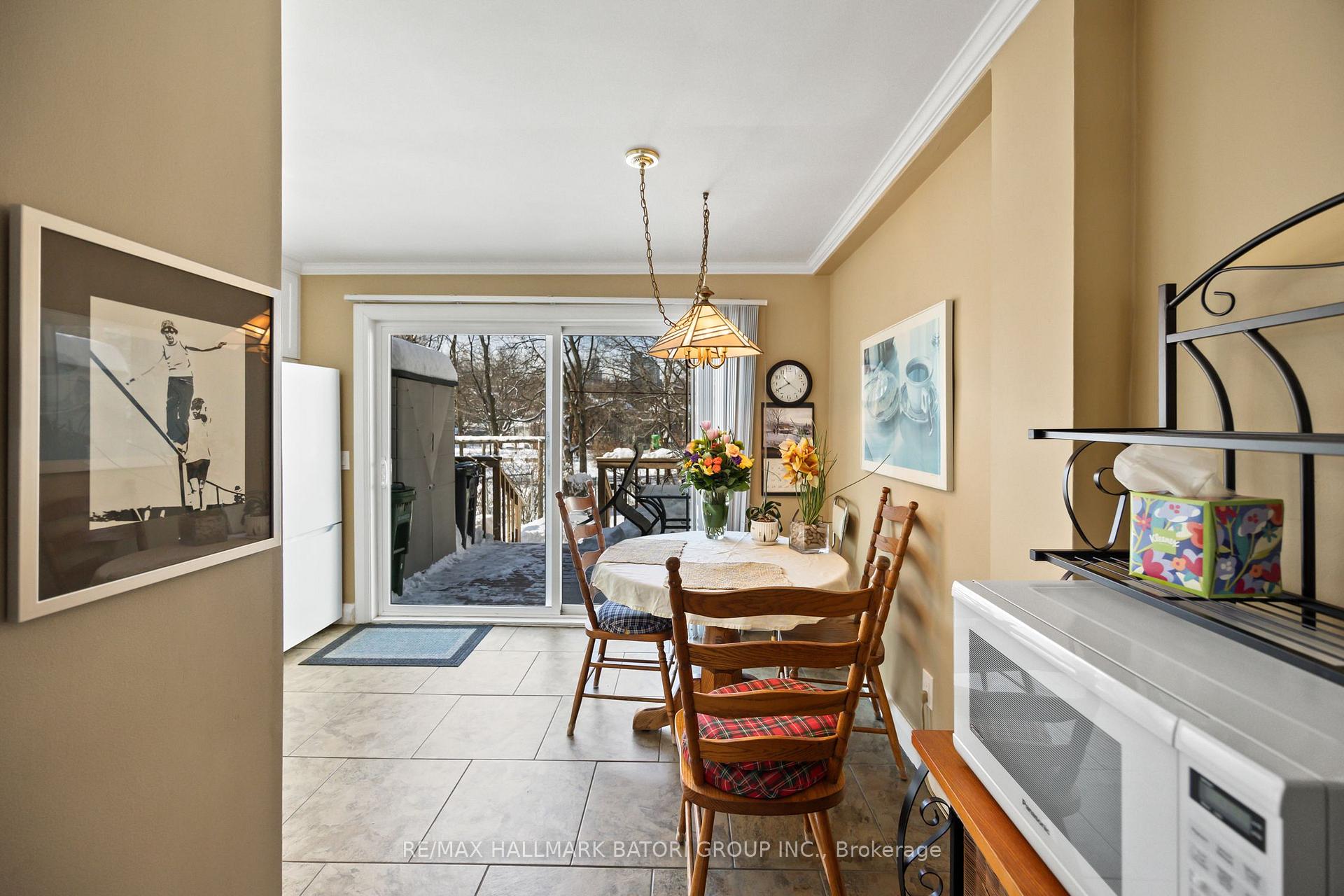 Photo 5 of 20 Rowley Avenue, Toronto, Mount Pleasant East — HOMEH