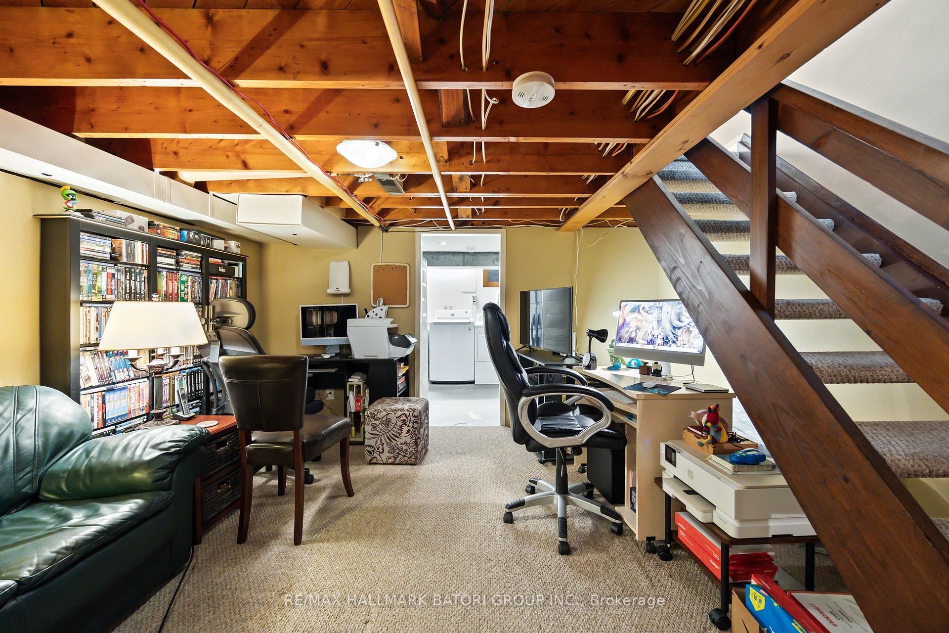 Photo 14 of 20 Rowley Avenue, Toronto, Mount Pleasant East — HOMEH