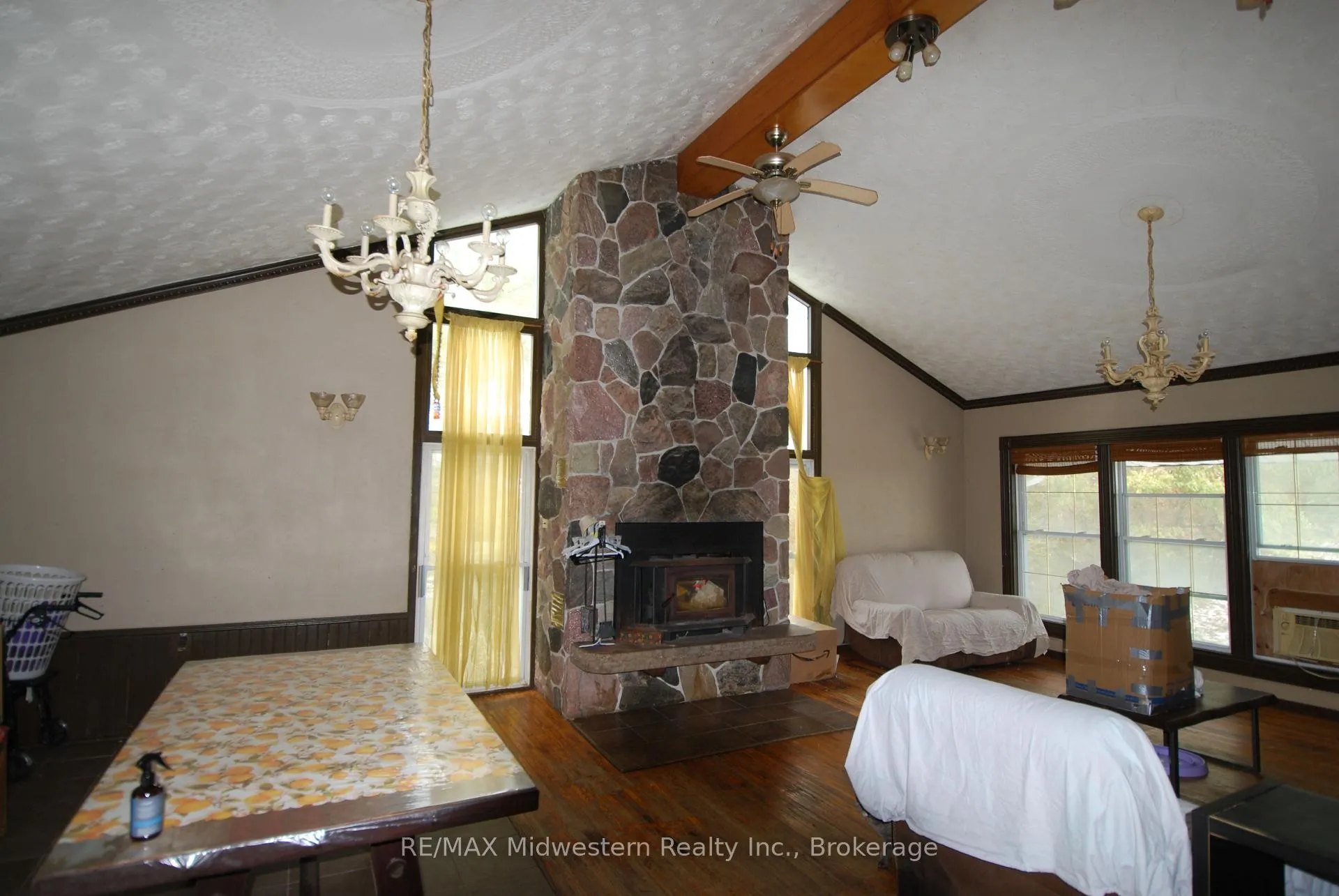 Photo 7 of 79 Elora Street N, Minto — HOMEH