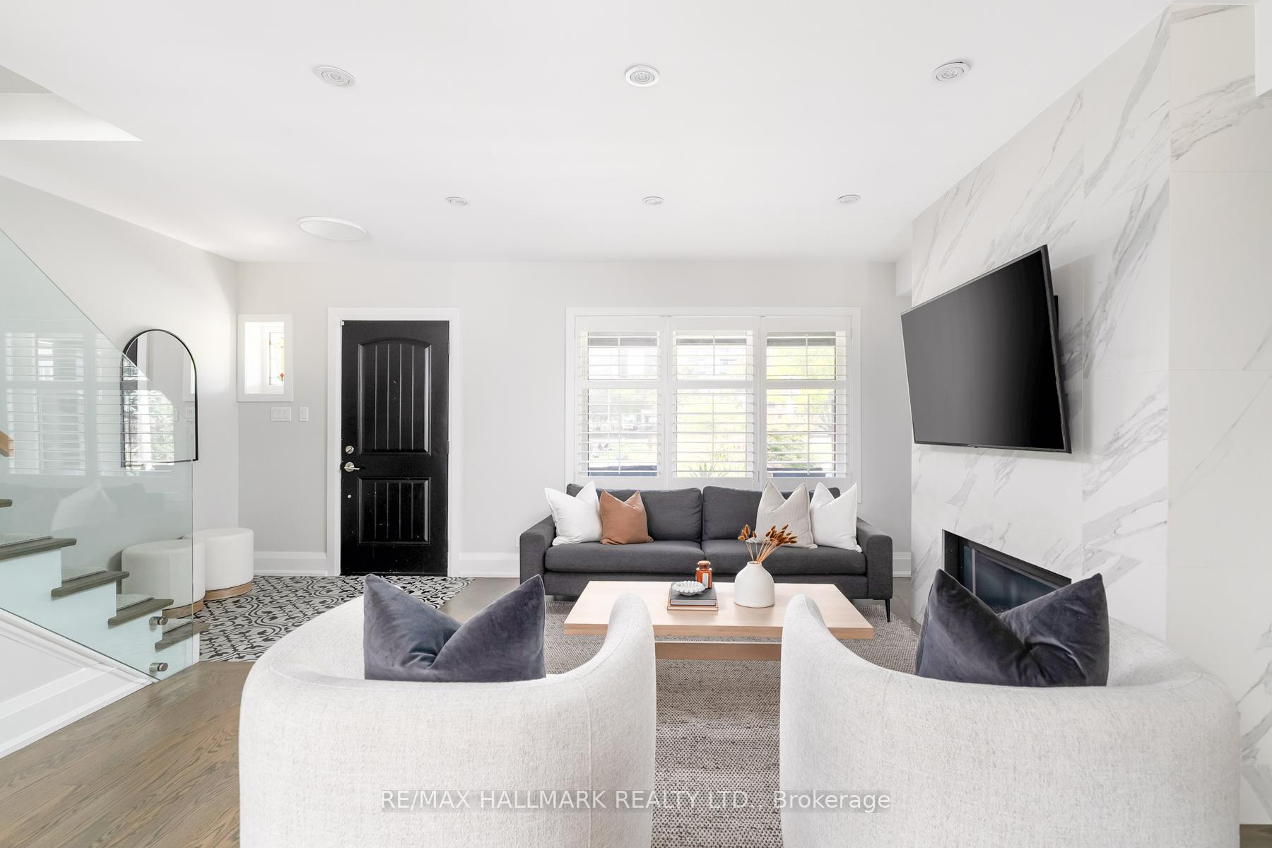 Photo 10 of 29 Lesmount Avenue, Toronto, Danforth Village-East York — HOMEH