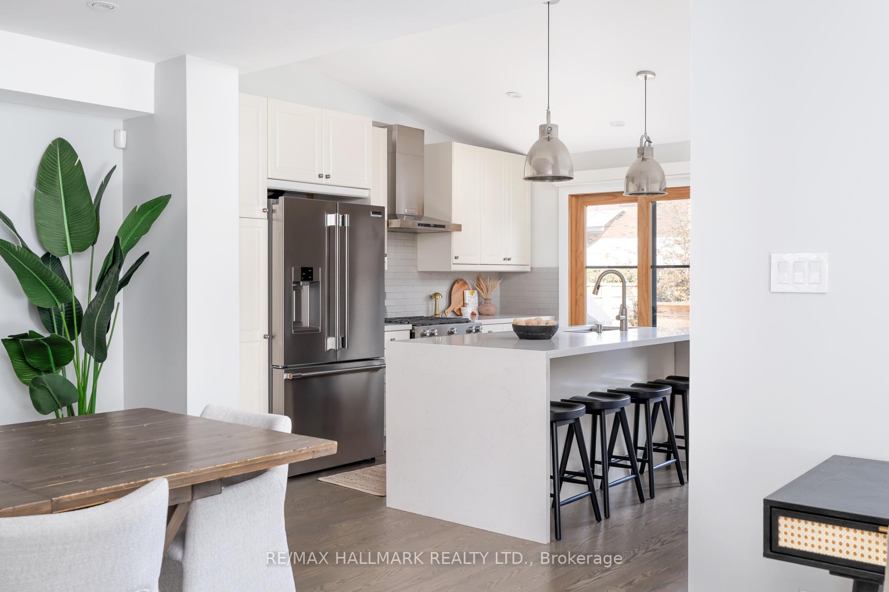 Photo 18 of 29 Lesmount Avenue, Toronto, Danforth Village-East York — HOMEH