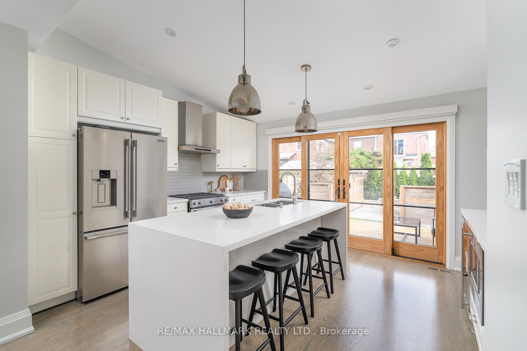 Photo 20 of 29 Lesmount Avenue, Toronto, Danforth Village-East York — HOMEH
