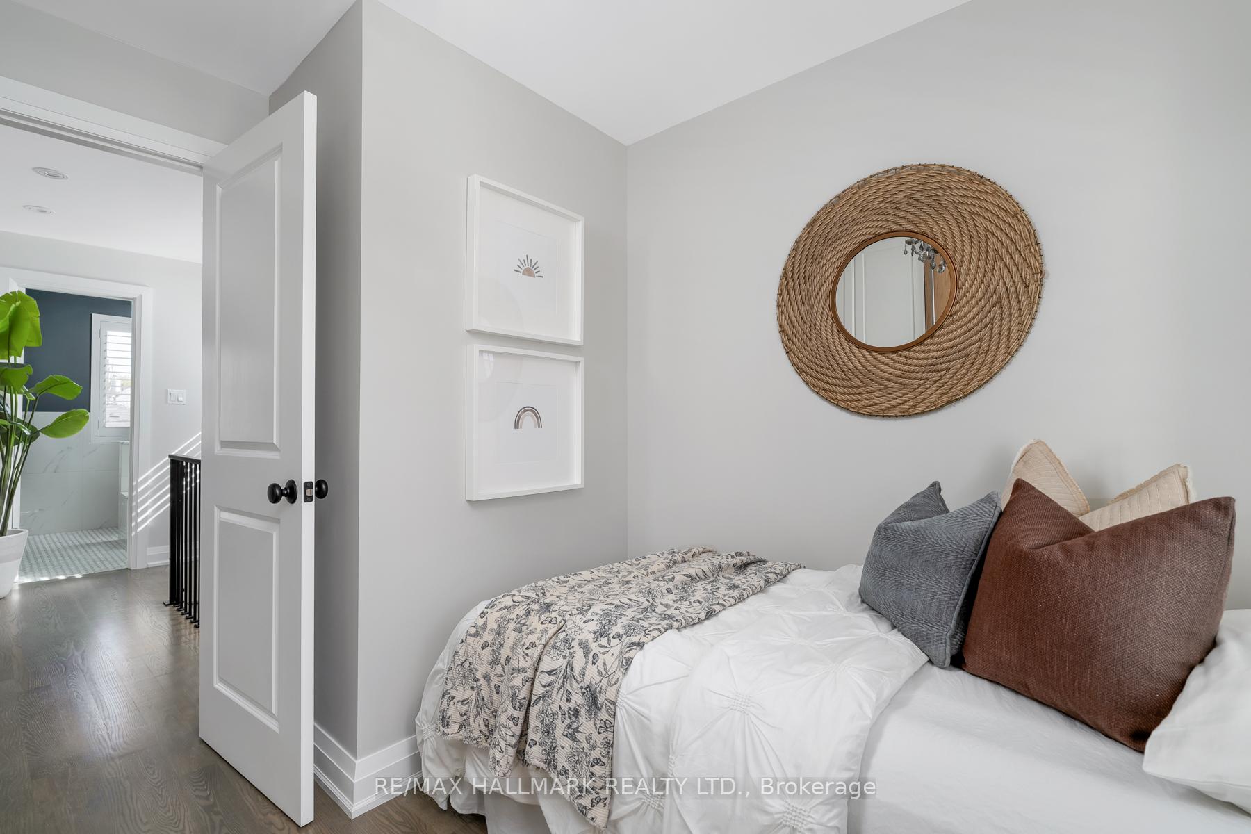 Photo 33 of 29 Lesmount Avenue, Toronto, Danforth Village-East York — HOMEH