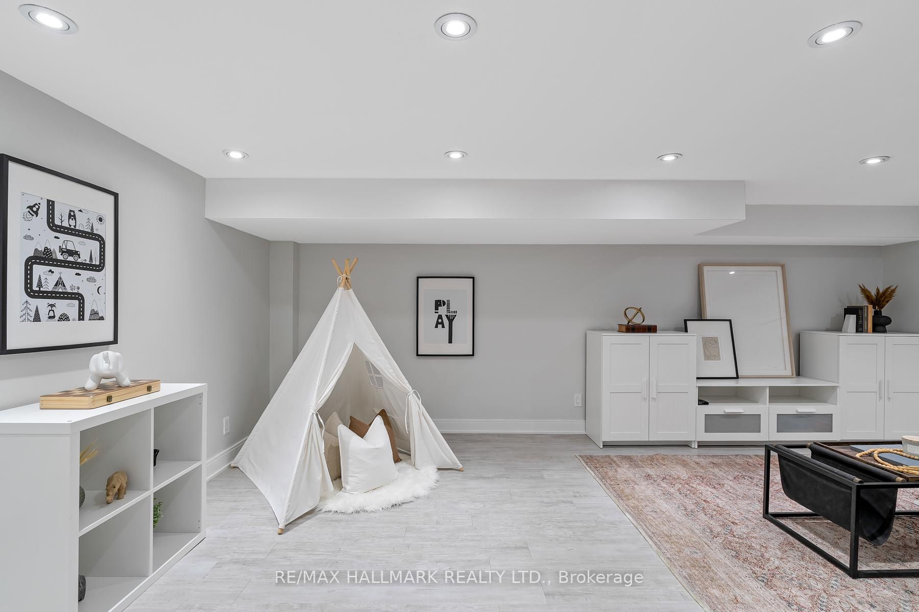 Photo 36 of 29 Lesmount Avenue, Toronto, Danforth Village-East York — HOMEH