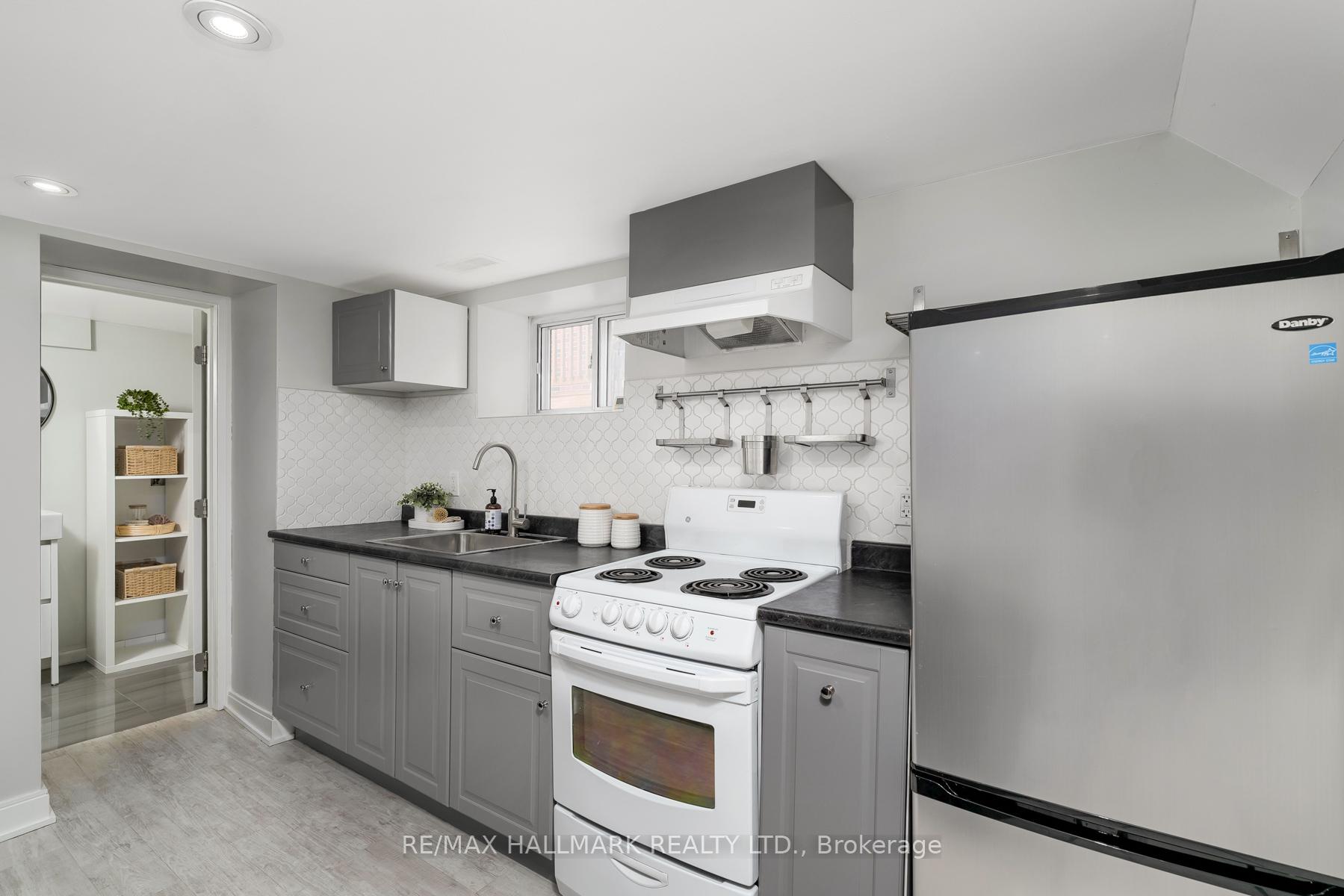 Photo 38 of 29 Lesmount Avenue, Toronto, Danforth Village-East York — HOMEH