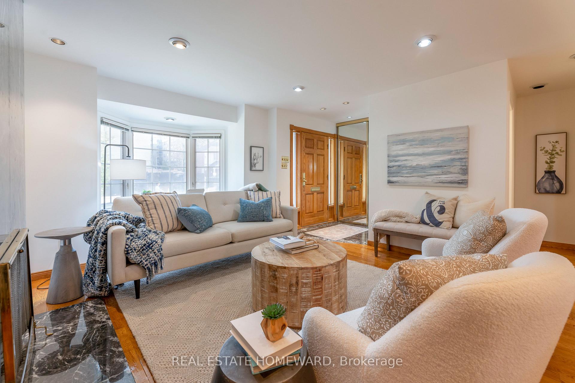 Photo 5 of 416 Roehampton Avenue, Toronto, Mount Pleasant East — HOMEH