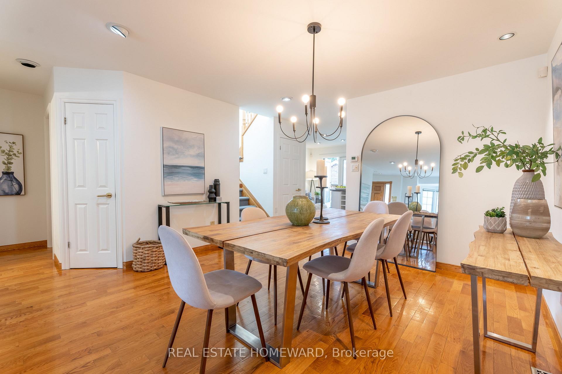 Photo 6 of 416 Roehampton Avenue, Toronto, Mount Pleasant East — HOMEH