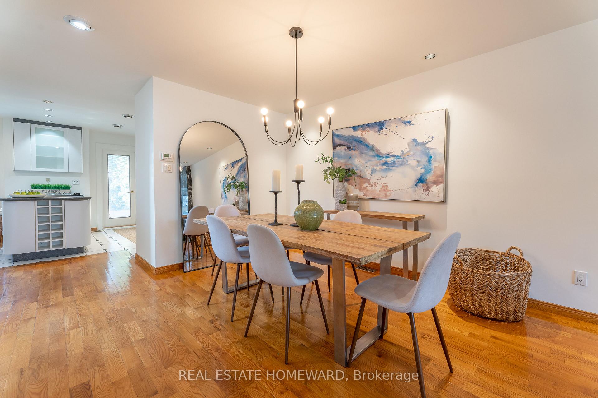 Photo 7 of 416 Roehampton Avenue, Toronto, Mount Pleasant East — HOMEH