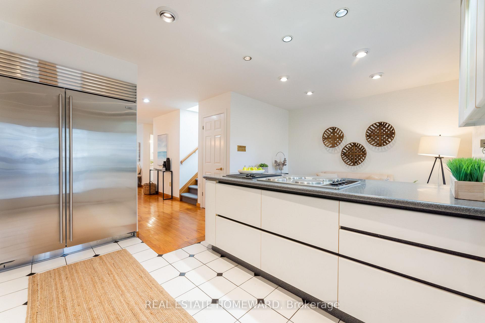 Photo 13 of 416 Roehampton Avenue, Toronto, Mount Pleasant East — HOMEH