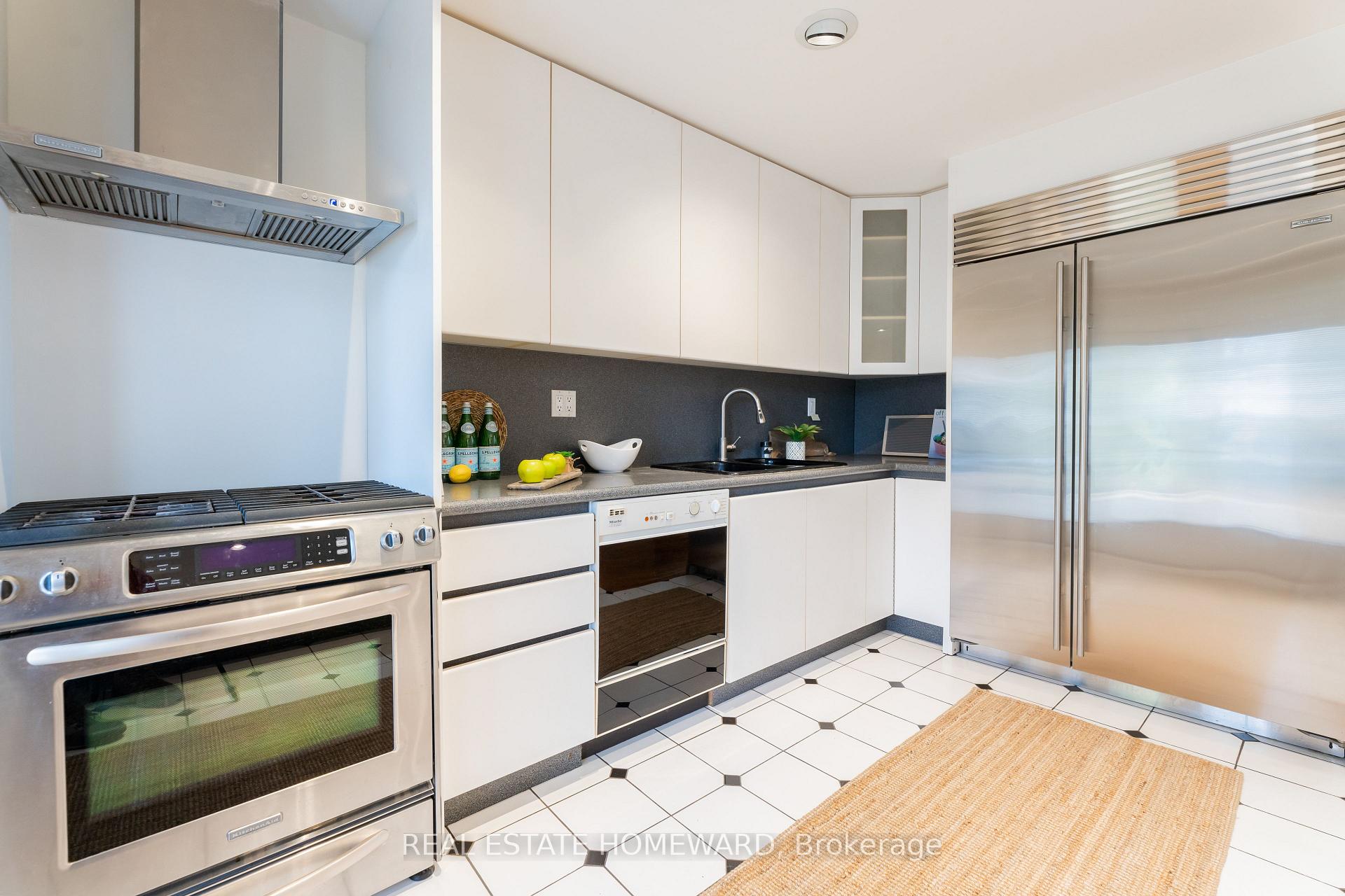 Photo 14 of 416 Roehampton Avenue, Toronto, Mount Pleasant East — HOMEH