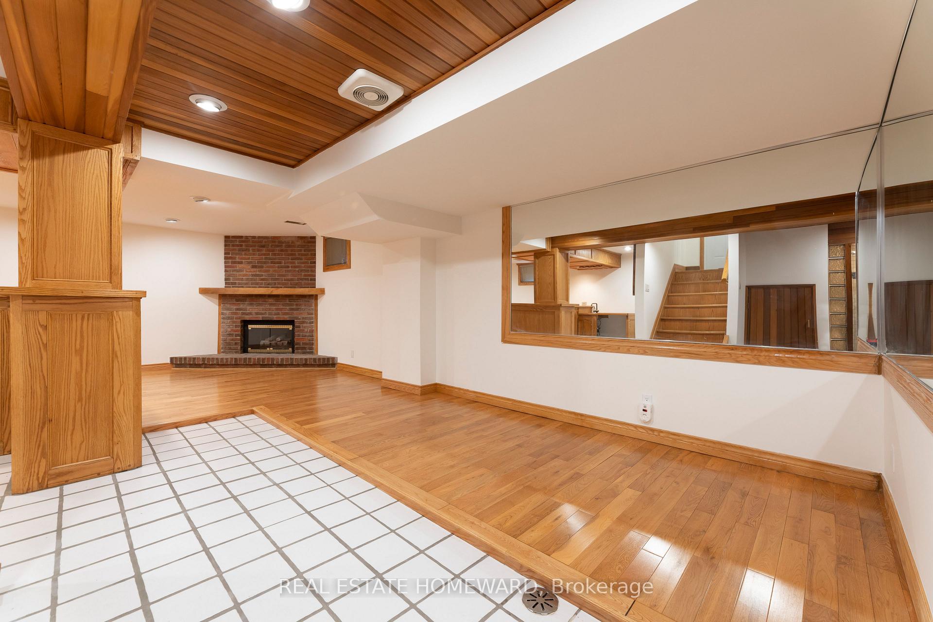 Photo 25 of 416 Roehampton Avenue, Toronto, Mount Pleasant East — HOMEH