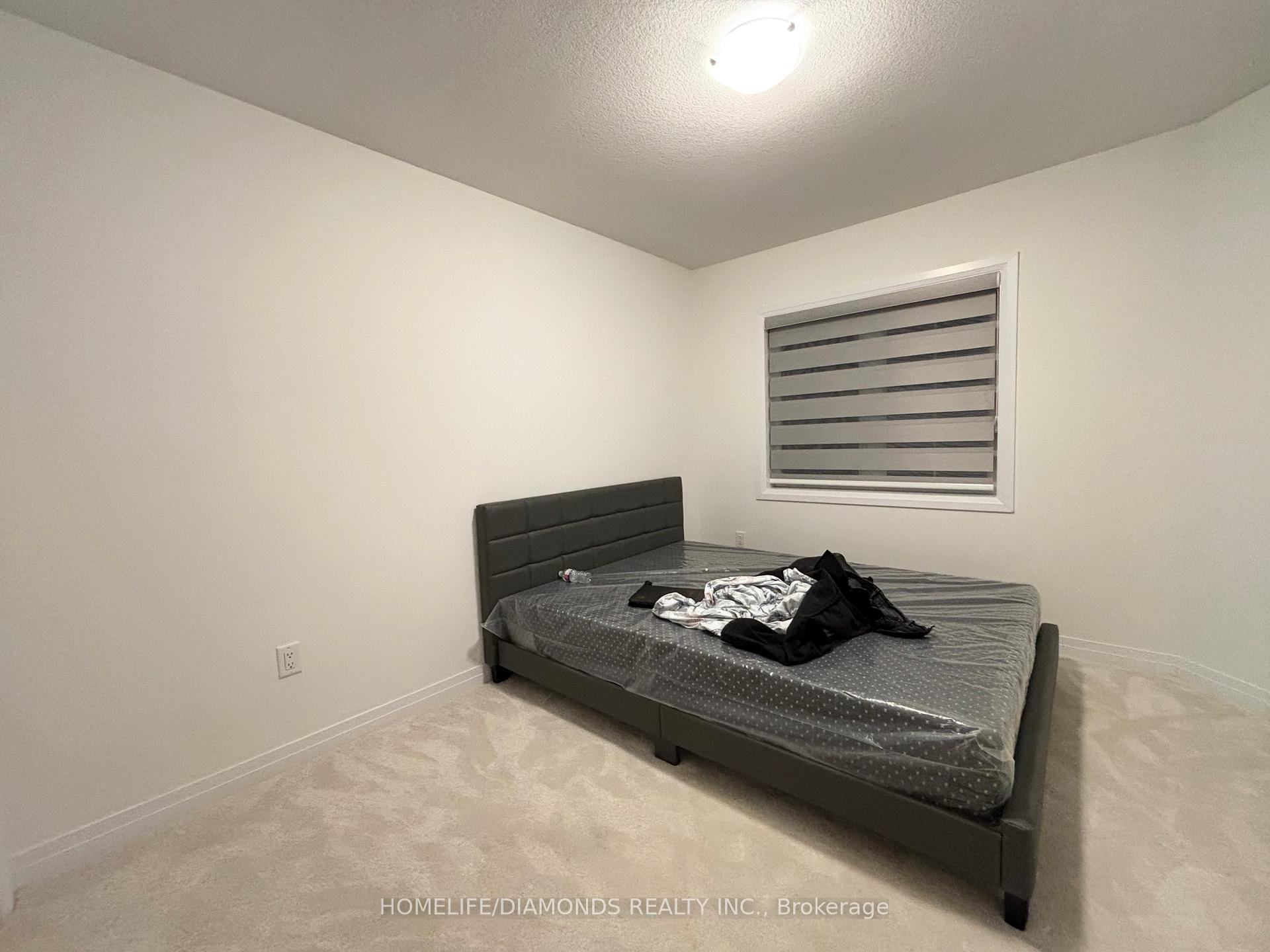 Photo 2 of 112 Brighton Lane, Thorold, Rolling Meadows — HOMEH