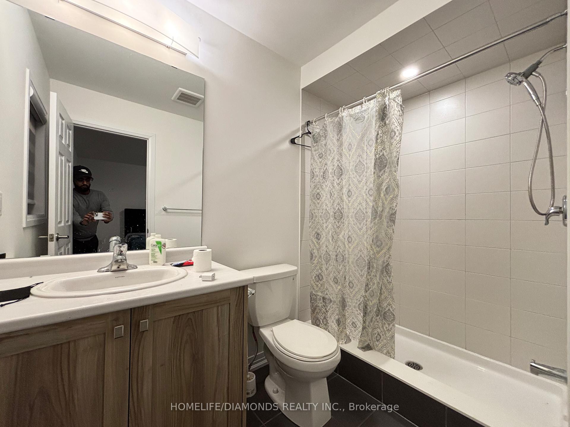 Photo 7 of 112 Brighton Lane, Thorold, Rolling Meadows — HOMEH