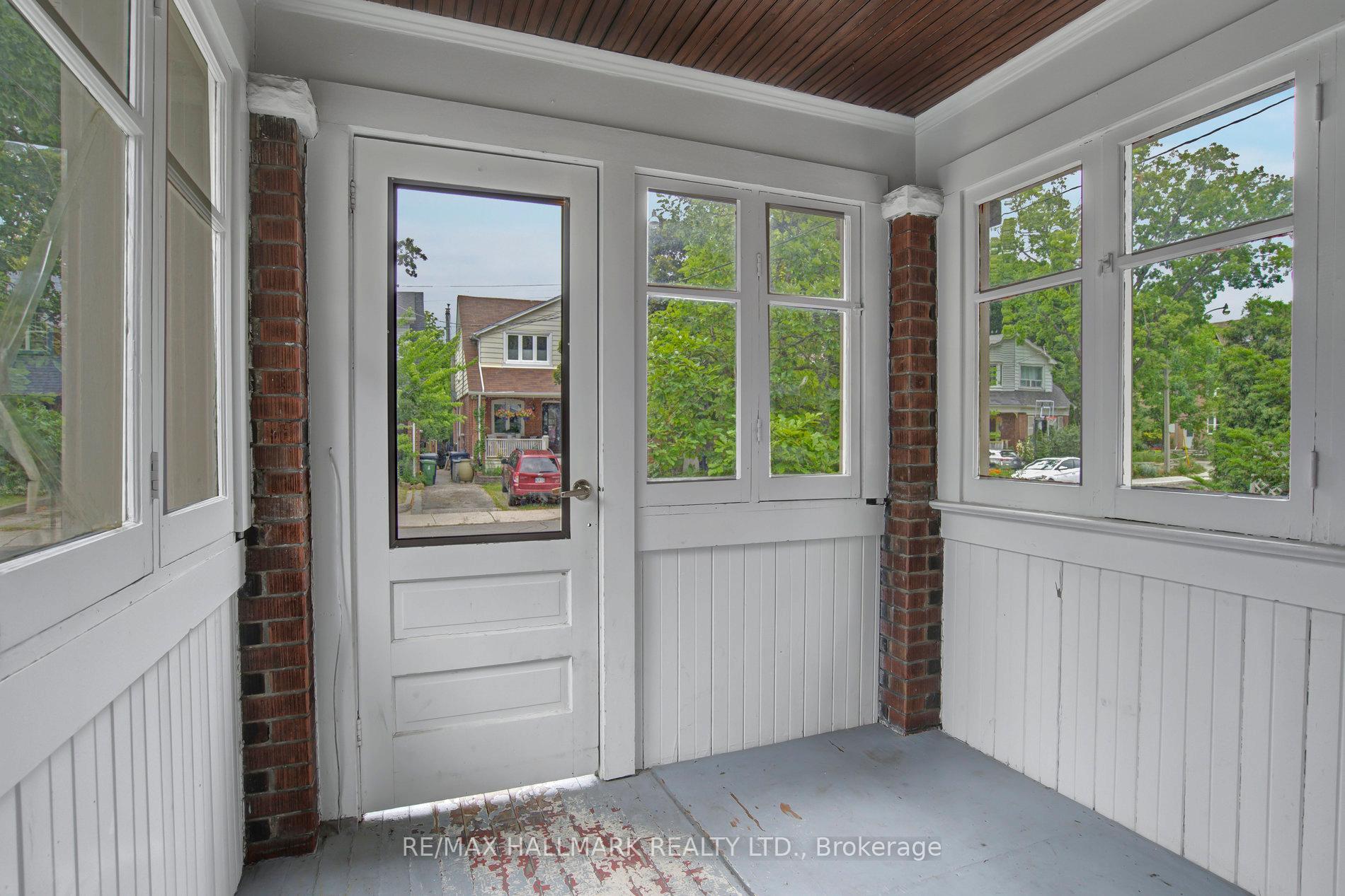 Photo 3 of 9 Costain Avenue, Toronto, East End-Danforth — HOMEH