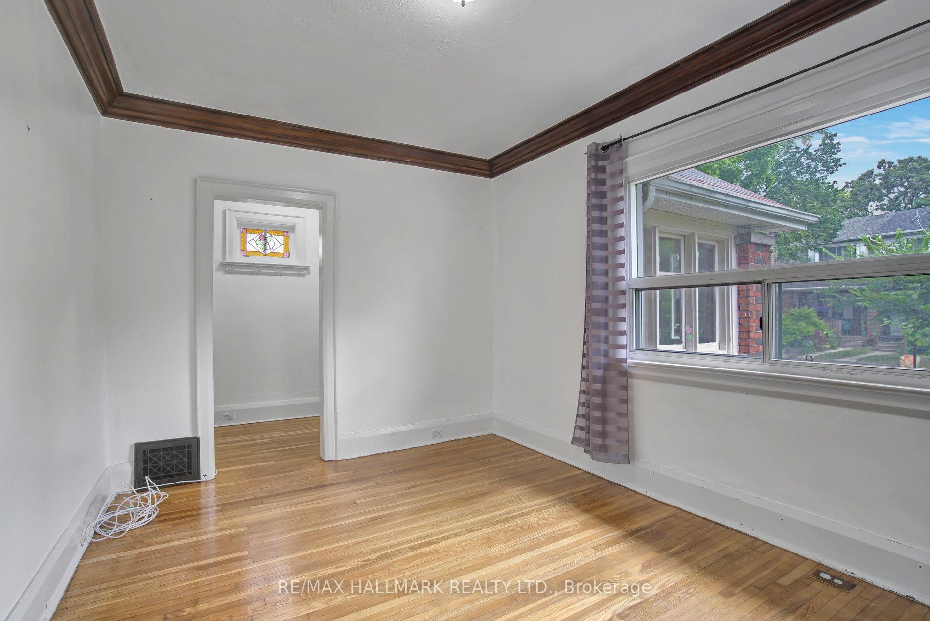 Photo 6 of 9 Costain Avenue, Toronto, East End-Danforth — HOMEH