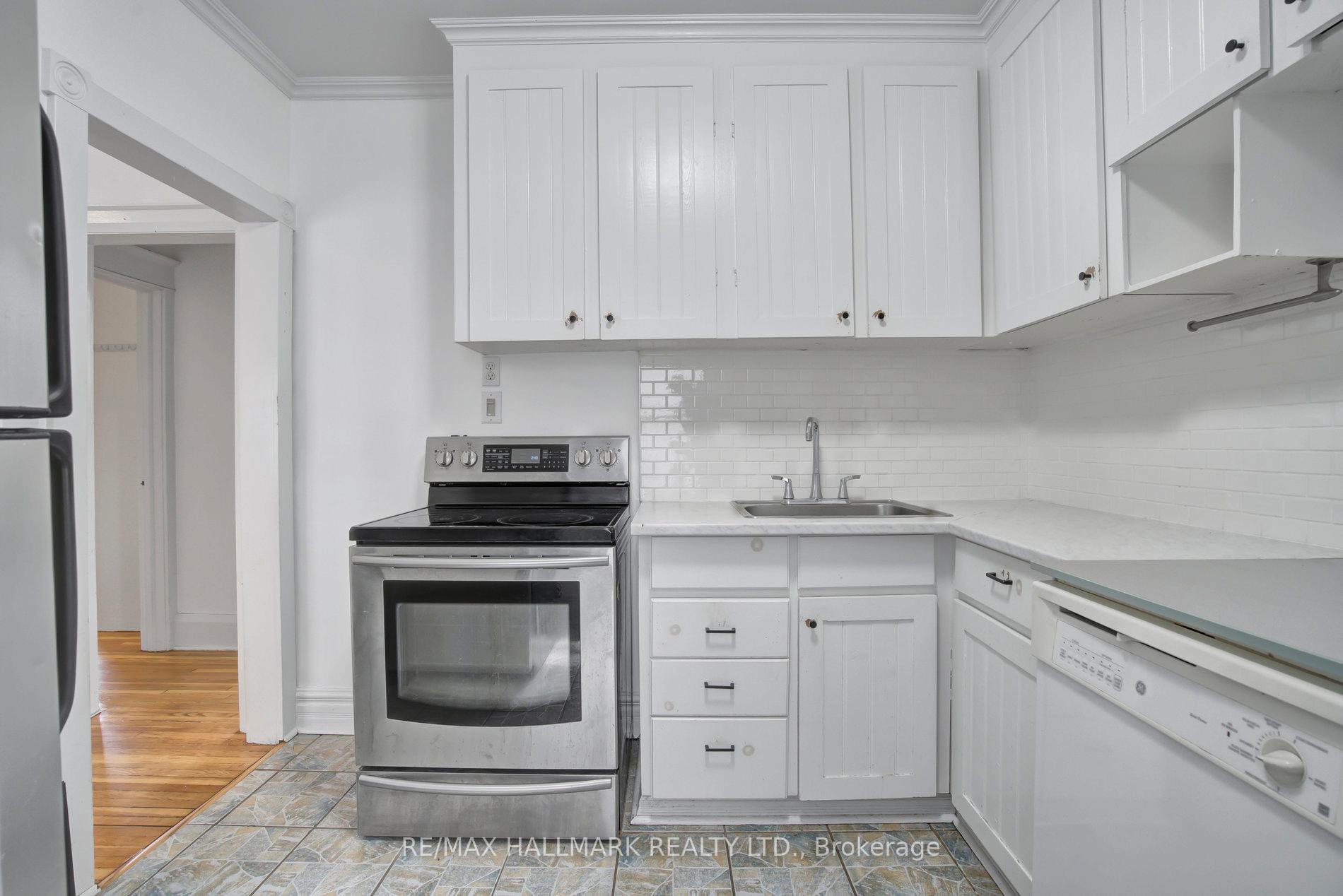 Photo 8 of 9 Costain Avenue, Toronto, East End-Danforth — HOMEH