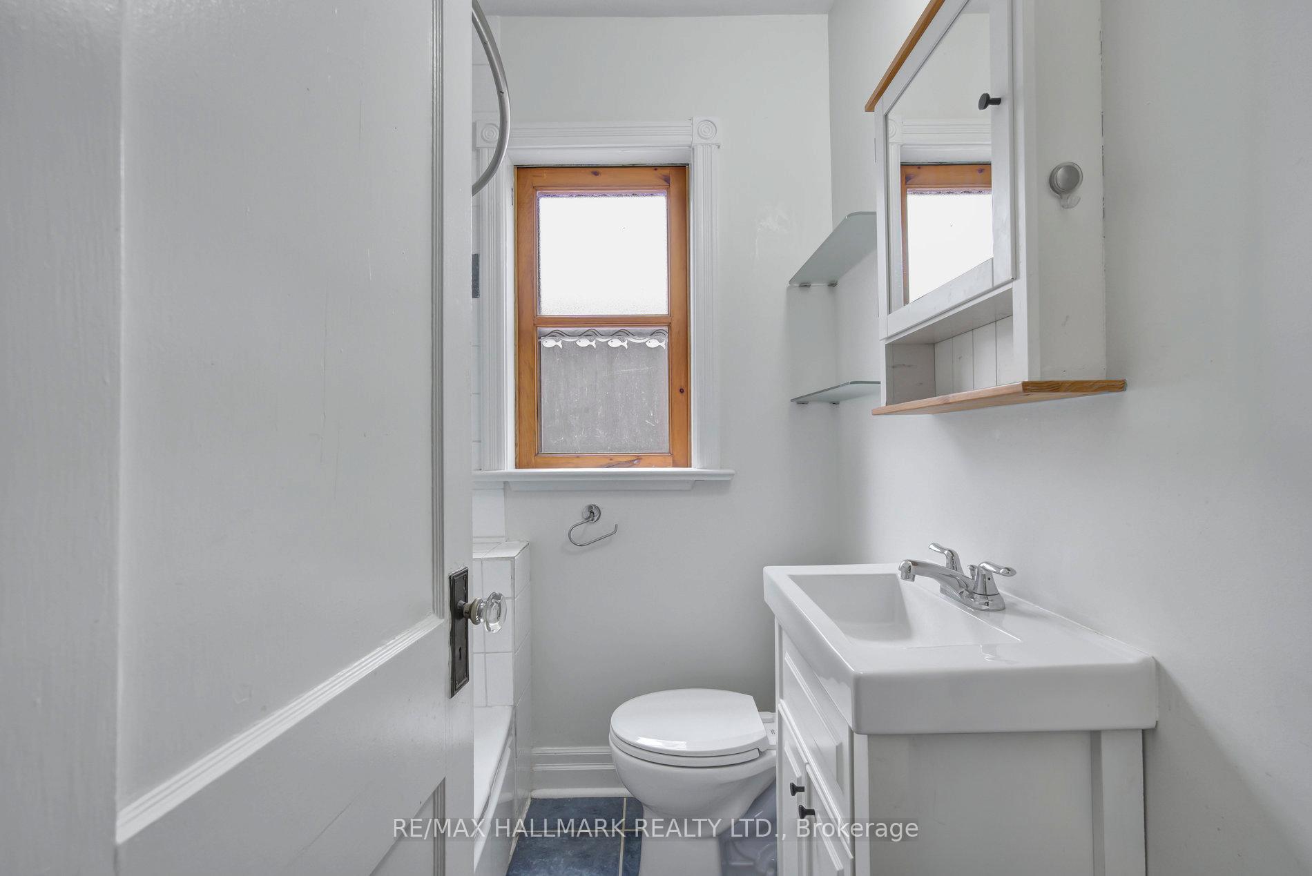 Photo 15 of 9 Costain Avenue, Toronto, East End-Danforth — HOMEH