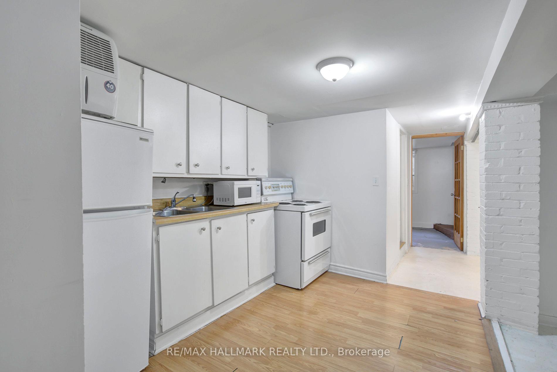 Photo 19 of 9 Costain Avenue, Toronto, East End-Danforth — HOMEH
