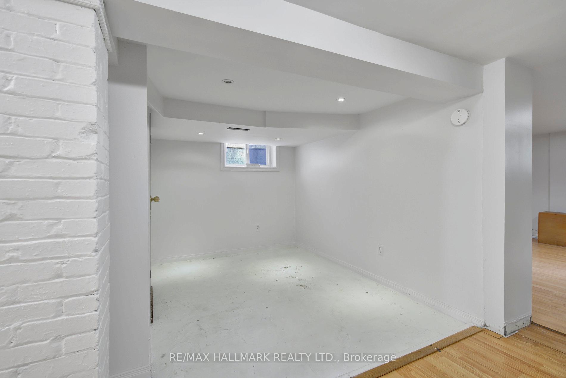 Photo 22 of 9 Costain Avenue, Toronto, East End-Danforth — HOMEH
