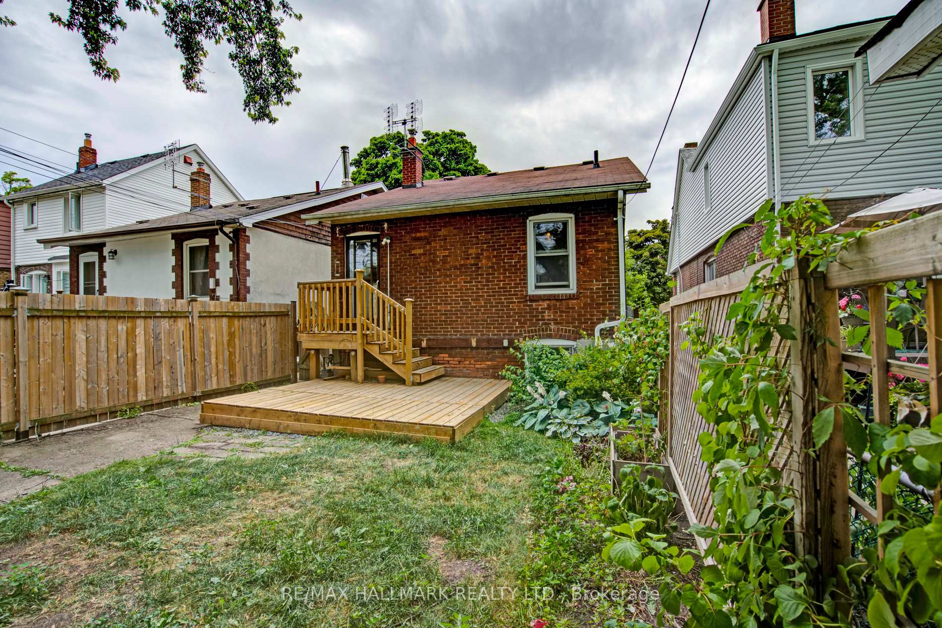 Photo 32 of 9 Costain Avenue, Toronto, East End-Danforth — HOMEH