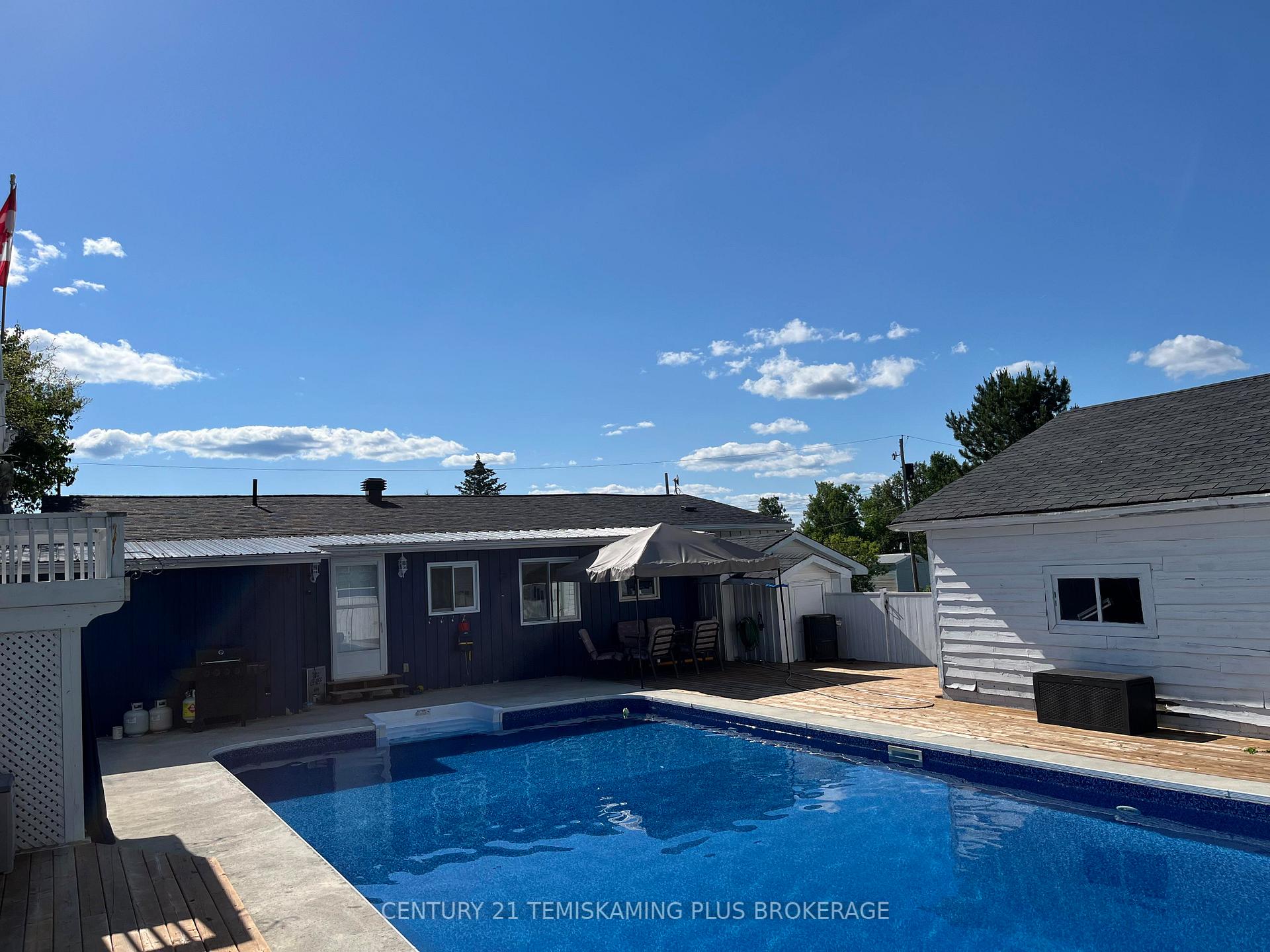 Photo 2 of 74 Empire Street, Timiskaming, TIM - Outside - Rural — HOMEH