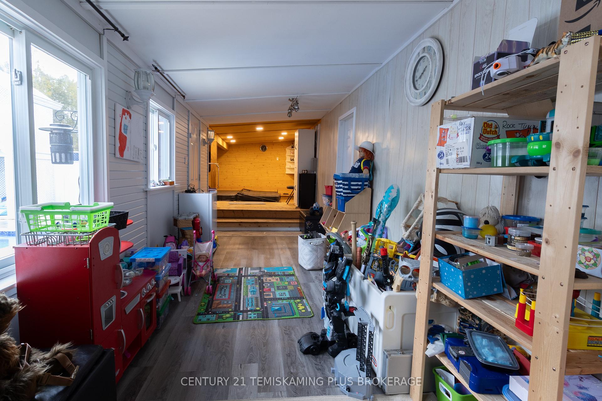 Photo 10 of 74 Empire Street, Timiskaming, TIM - Outside - Rural — HOMEH